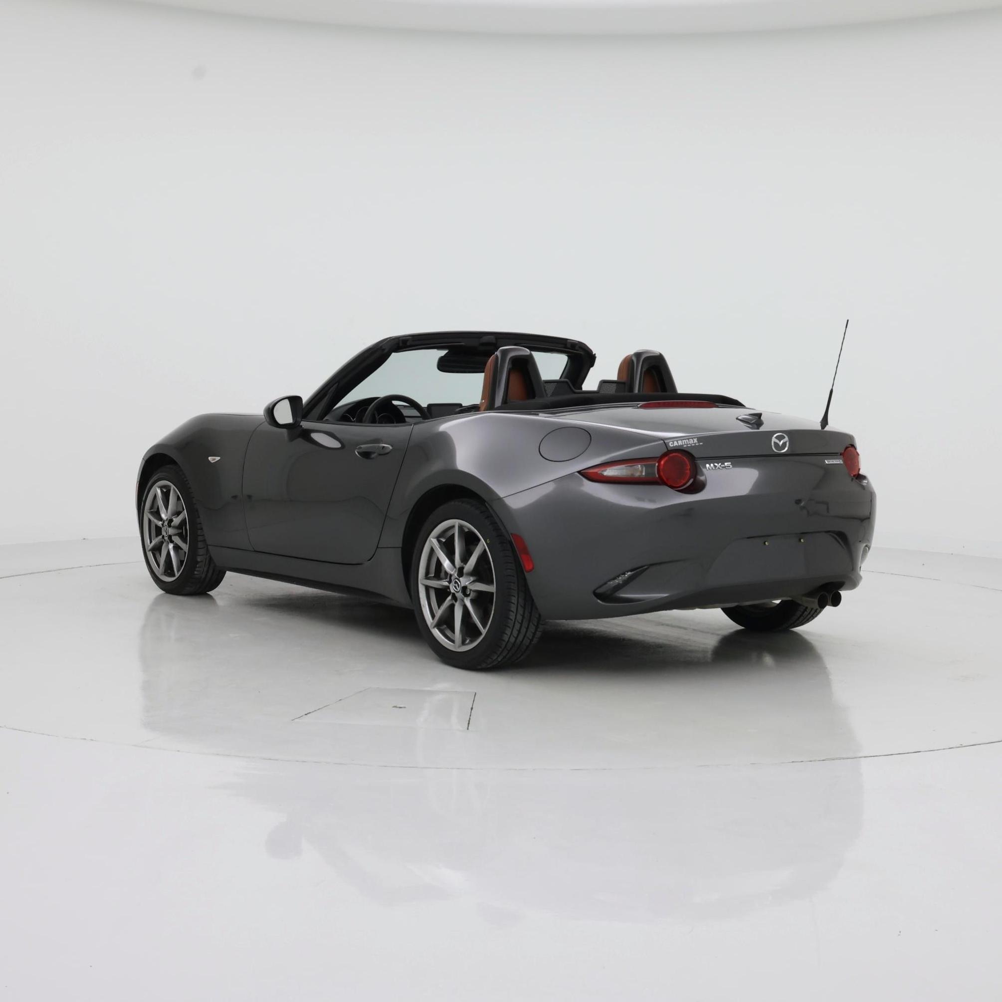 Thumbnail: 2022 Mazda MX-5 Miata - 2