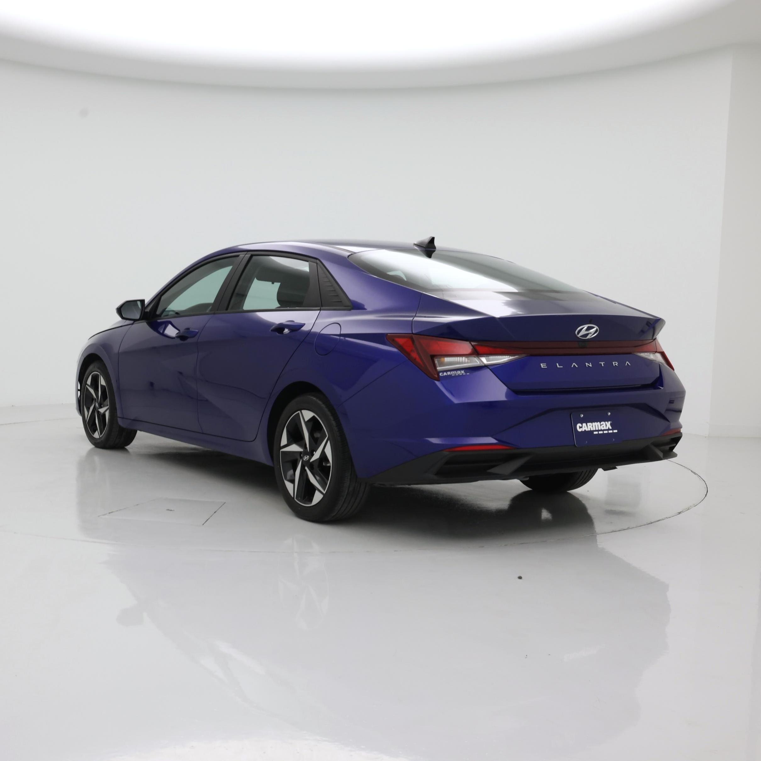 Thumbnail: 2023 Hyundai Elantra - 2