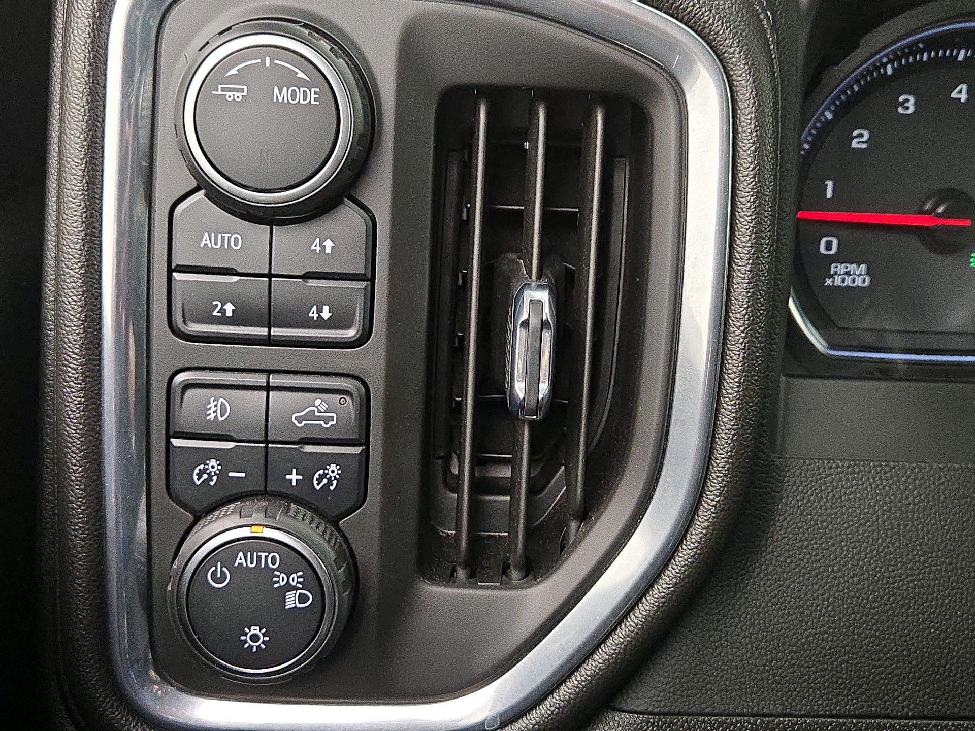 Thumbnail: 2022 Chevrolet Silverado 2500 - 13