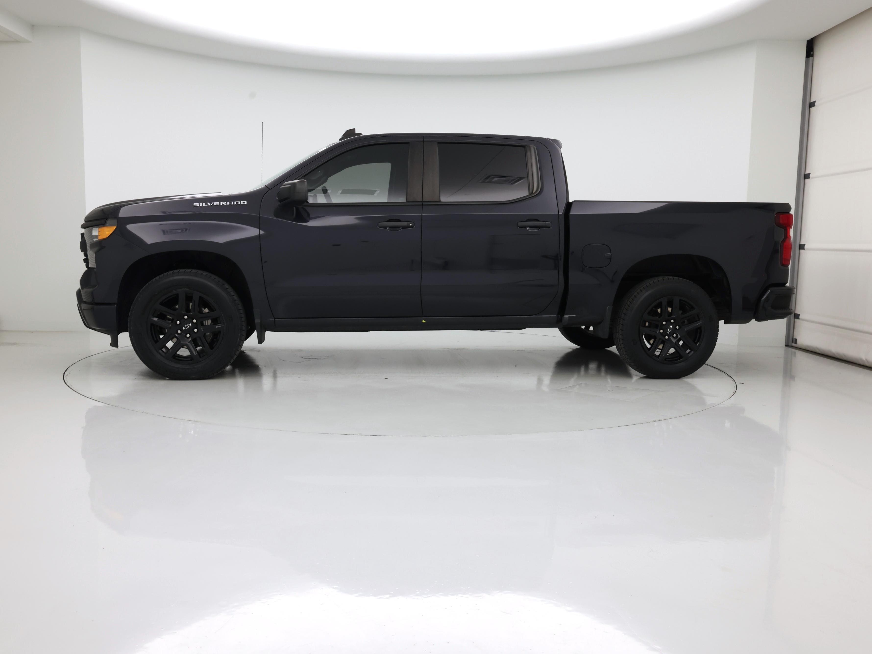 Thumbnail: 2023 Chevrolet Silverado 1500 - 3