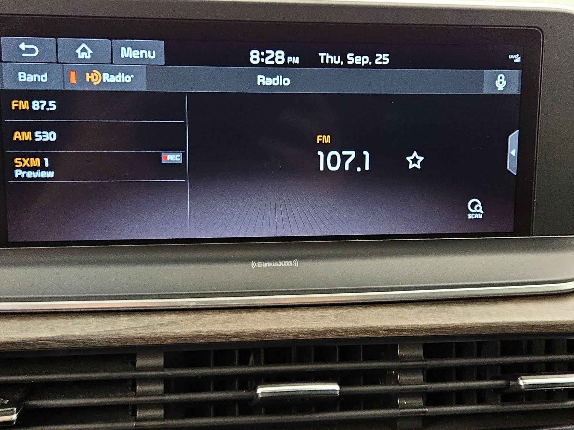 Thumbnail: 2021 Kia Telluride - 16