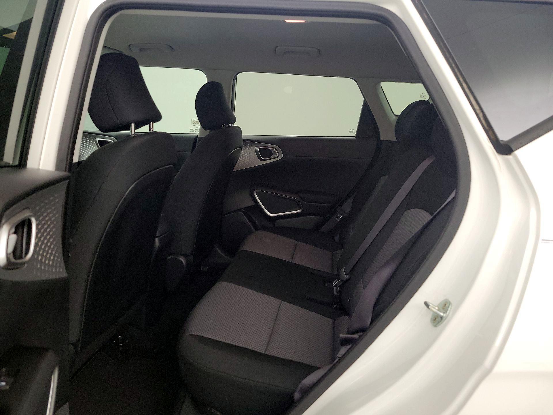 Thumbnail: 2020 Kia Soul - 18