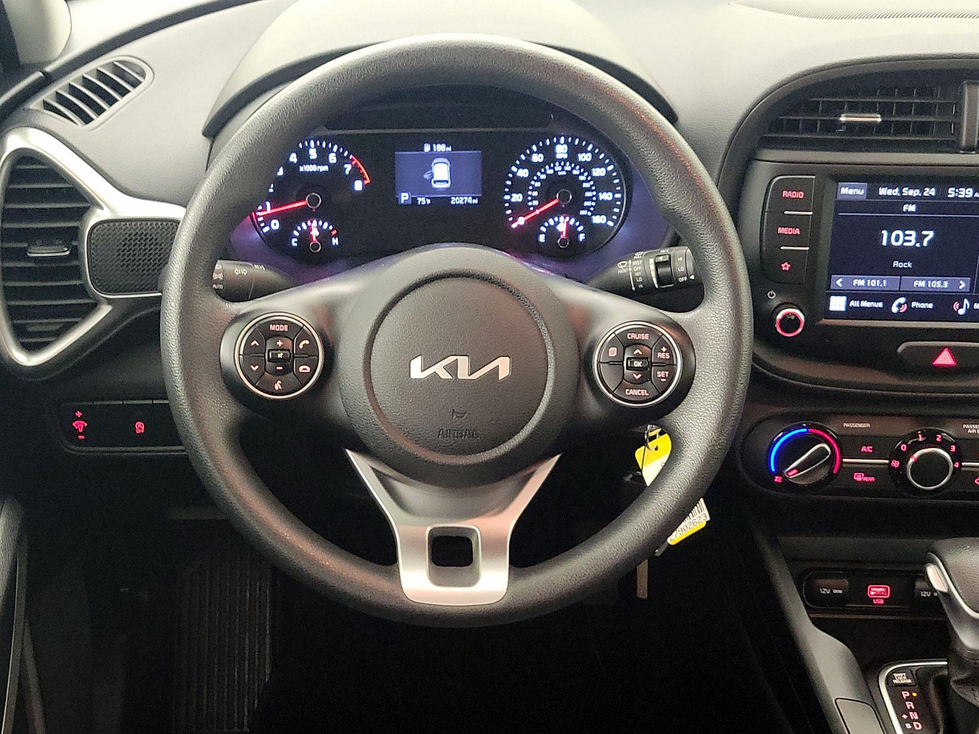Thumbnail: 2022 Kia Soul - 10