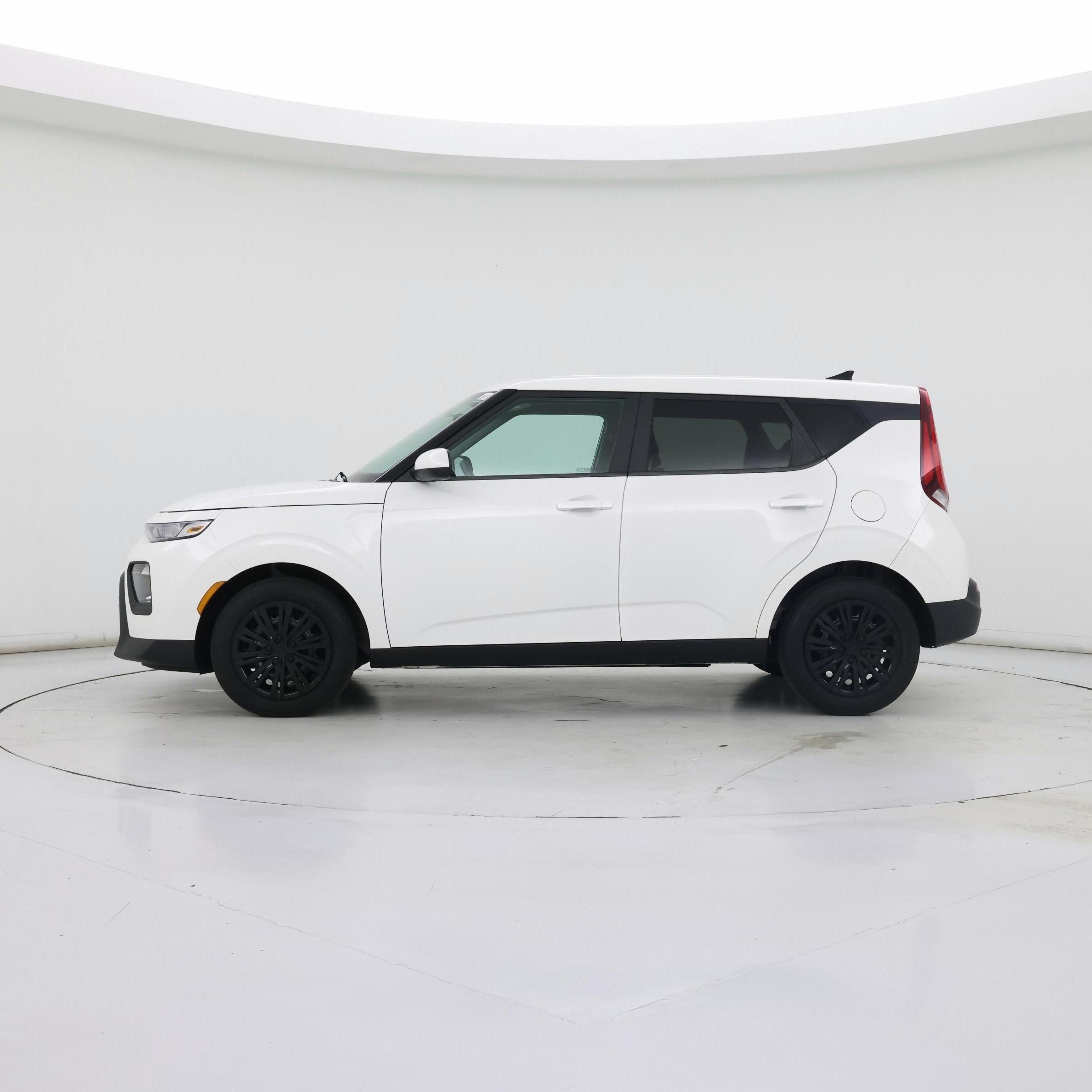 Thumbnail: 2022 Kia Soul - 3