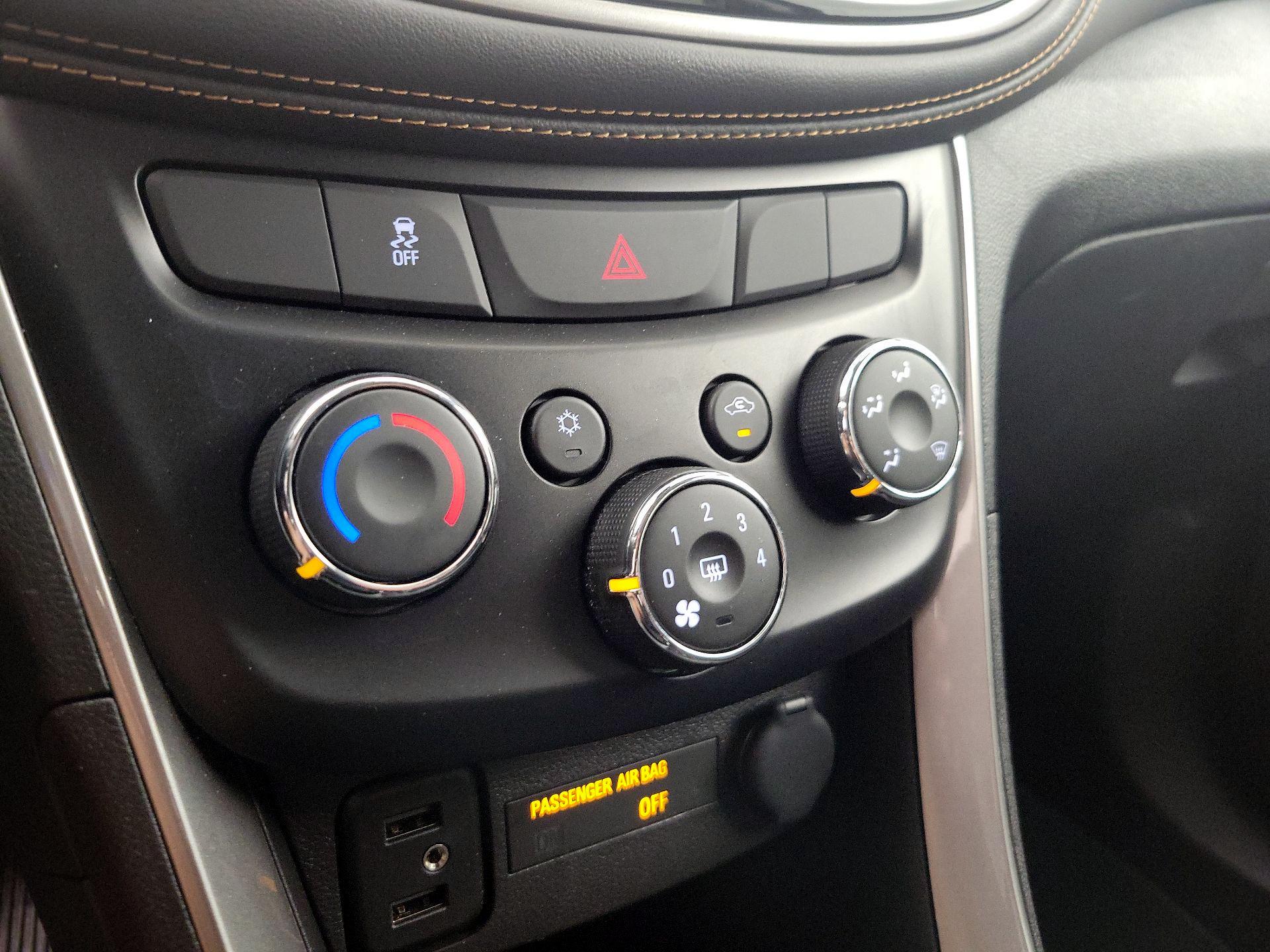 Thumbnail: 2020 Chevrolet Trax - 16