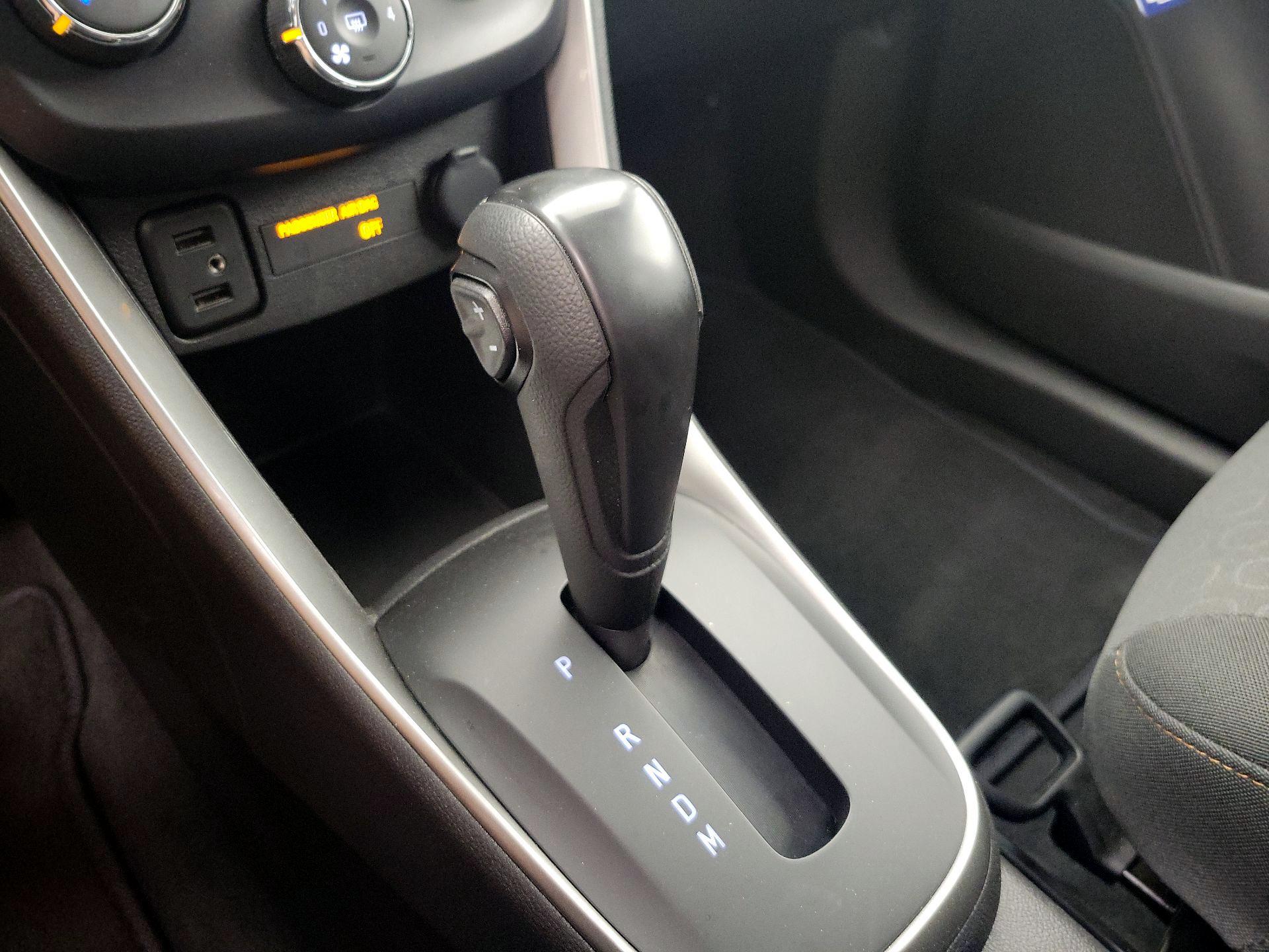 Thumbnail: 2020 Chevrolet Trax - 17