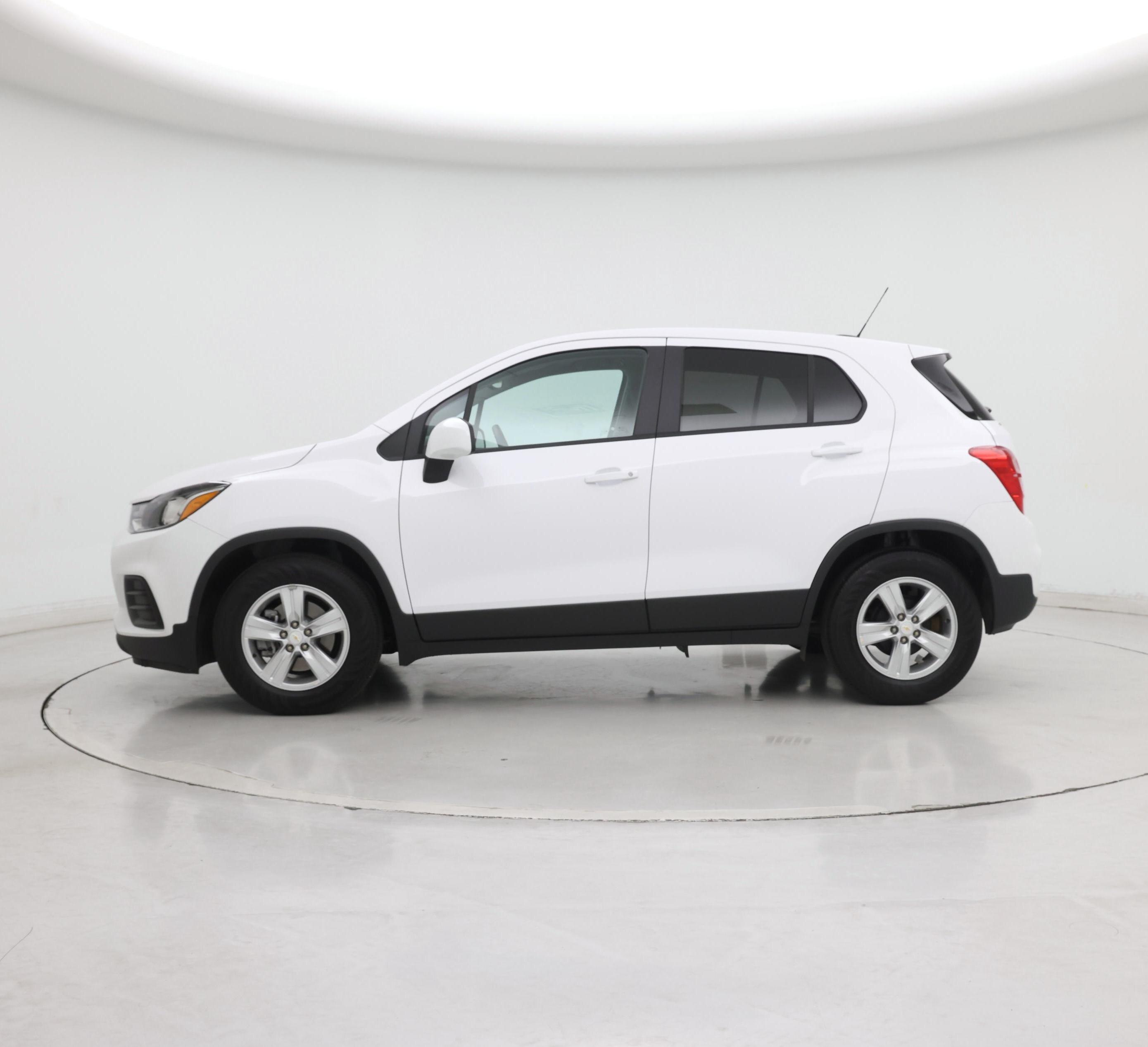 Thumbnail: 2020 Chevrolet Trax - 3