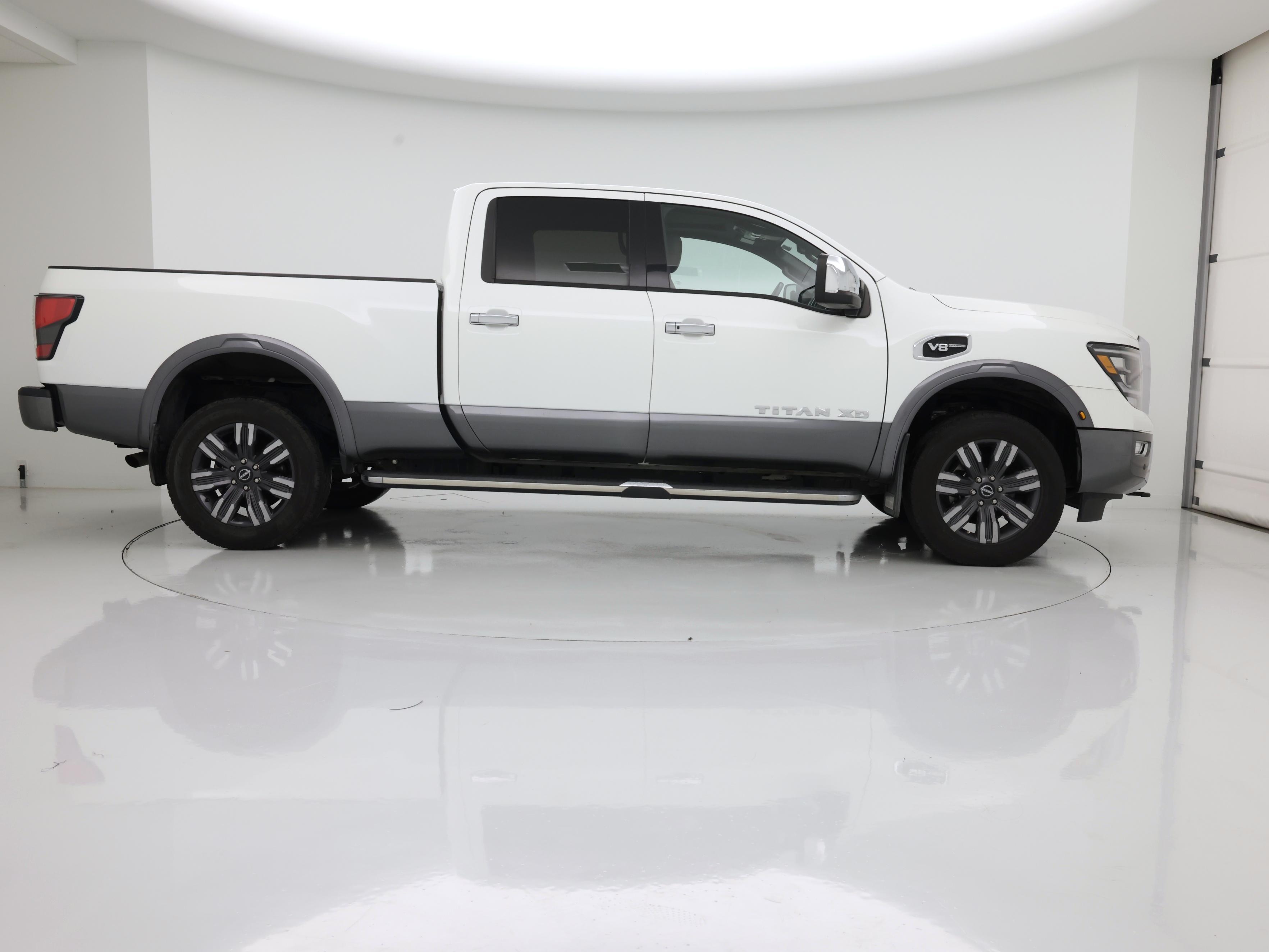 Thumbnail: 2023 Nissan Titan - 7
