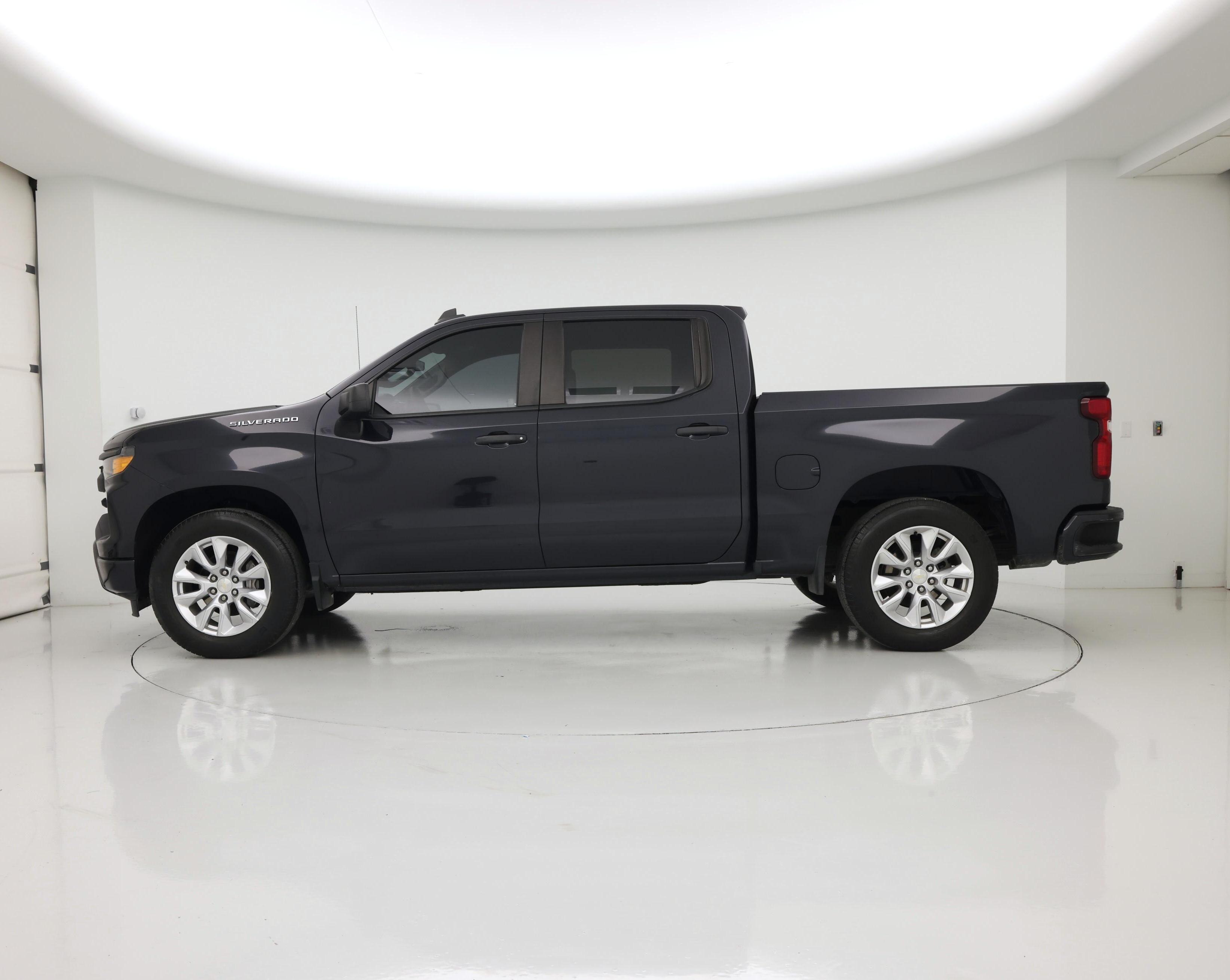 Thumbnail: 2022 Chevrolet Silverado 1500 - 3
