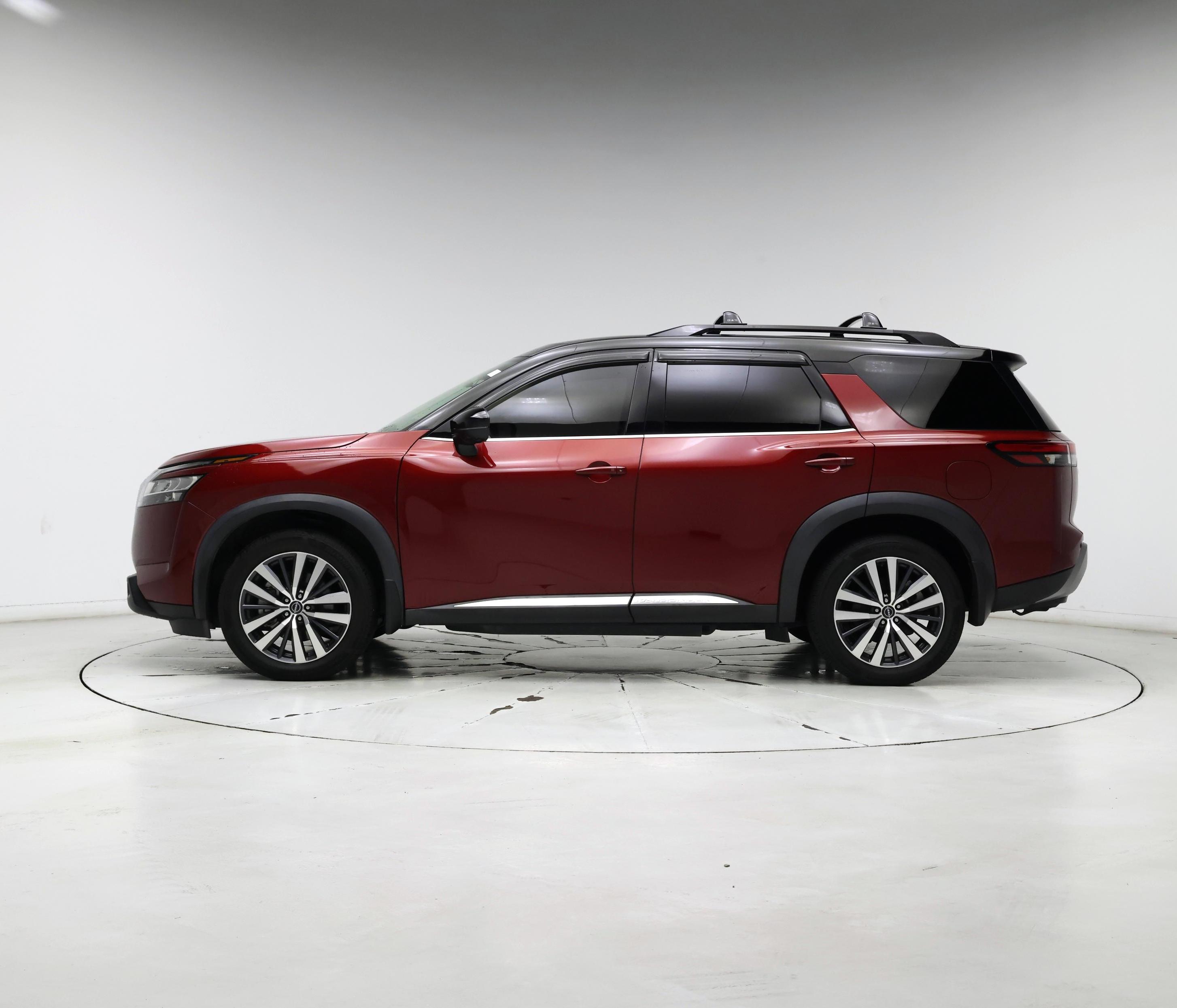 Thumbnail: 2022 Nissan Pathfinder - 3