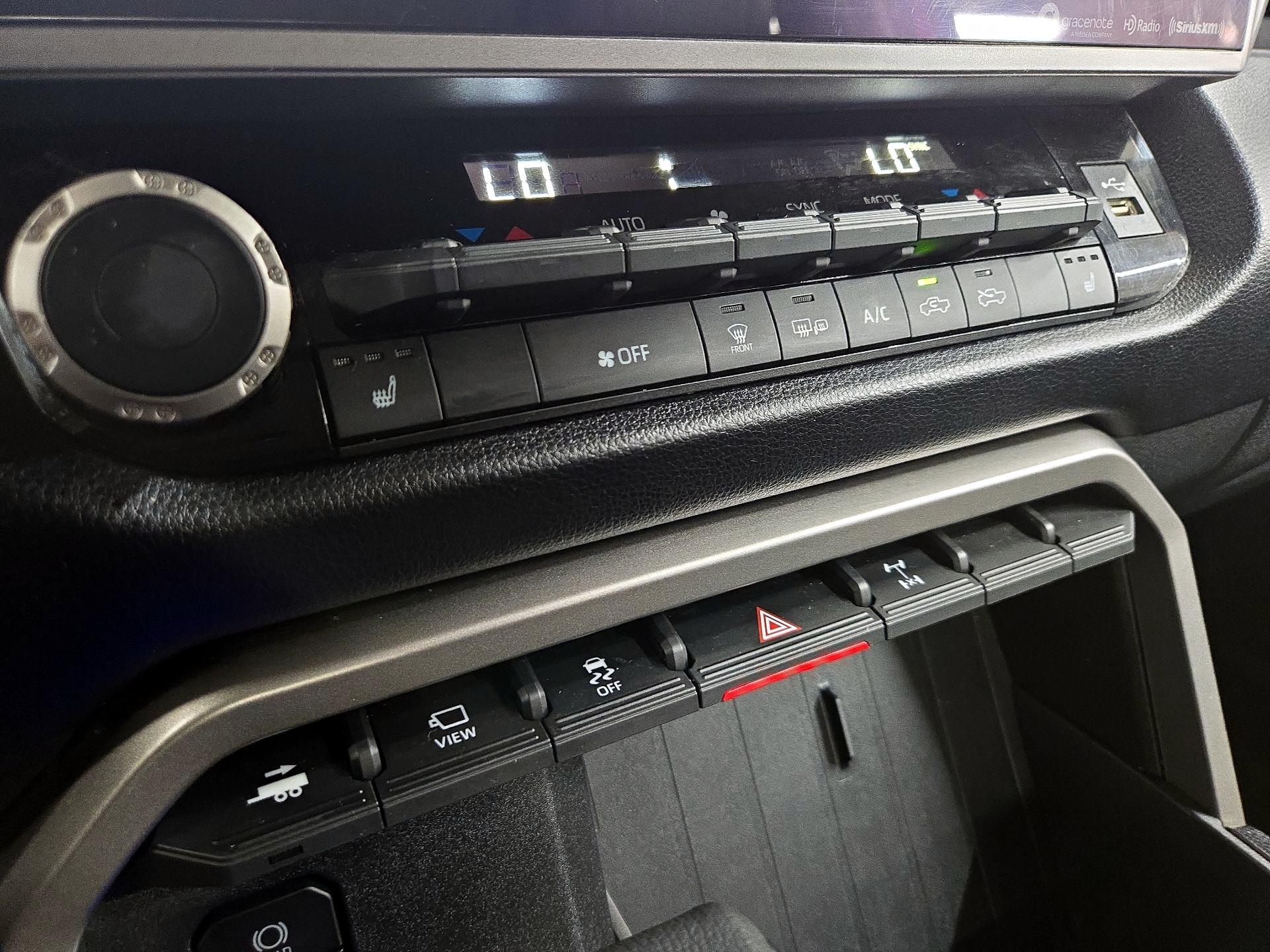 Thumbnail: 2022 Toyota Tundra - 16