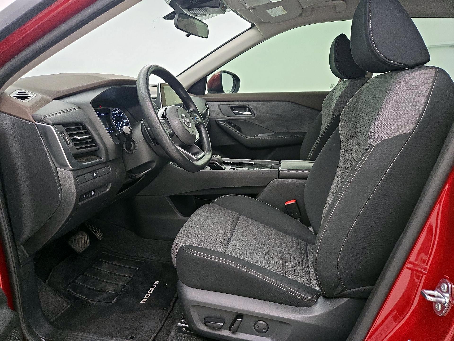 Thumbnail: 2023 Nissan Rogue - 11