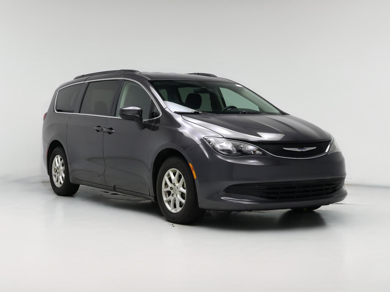 2020 Chrysler Voyager