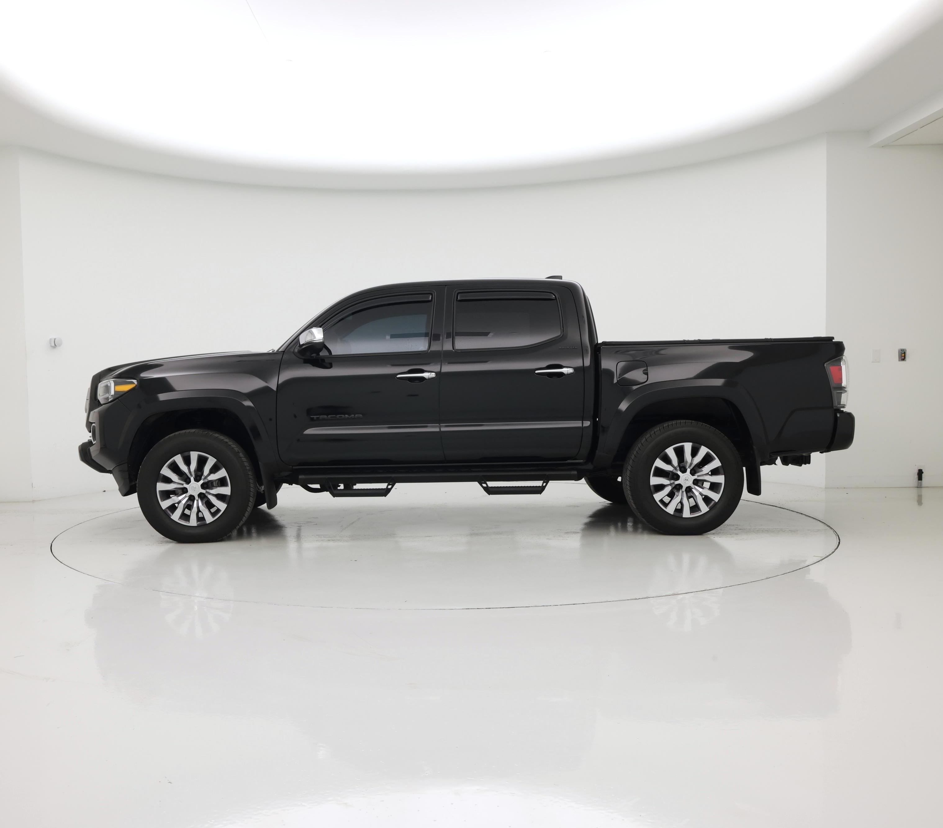 Thumbnail: 2023 Toyota Tacoma - 3