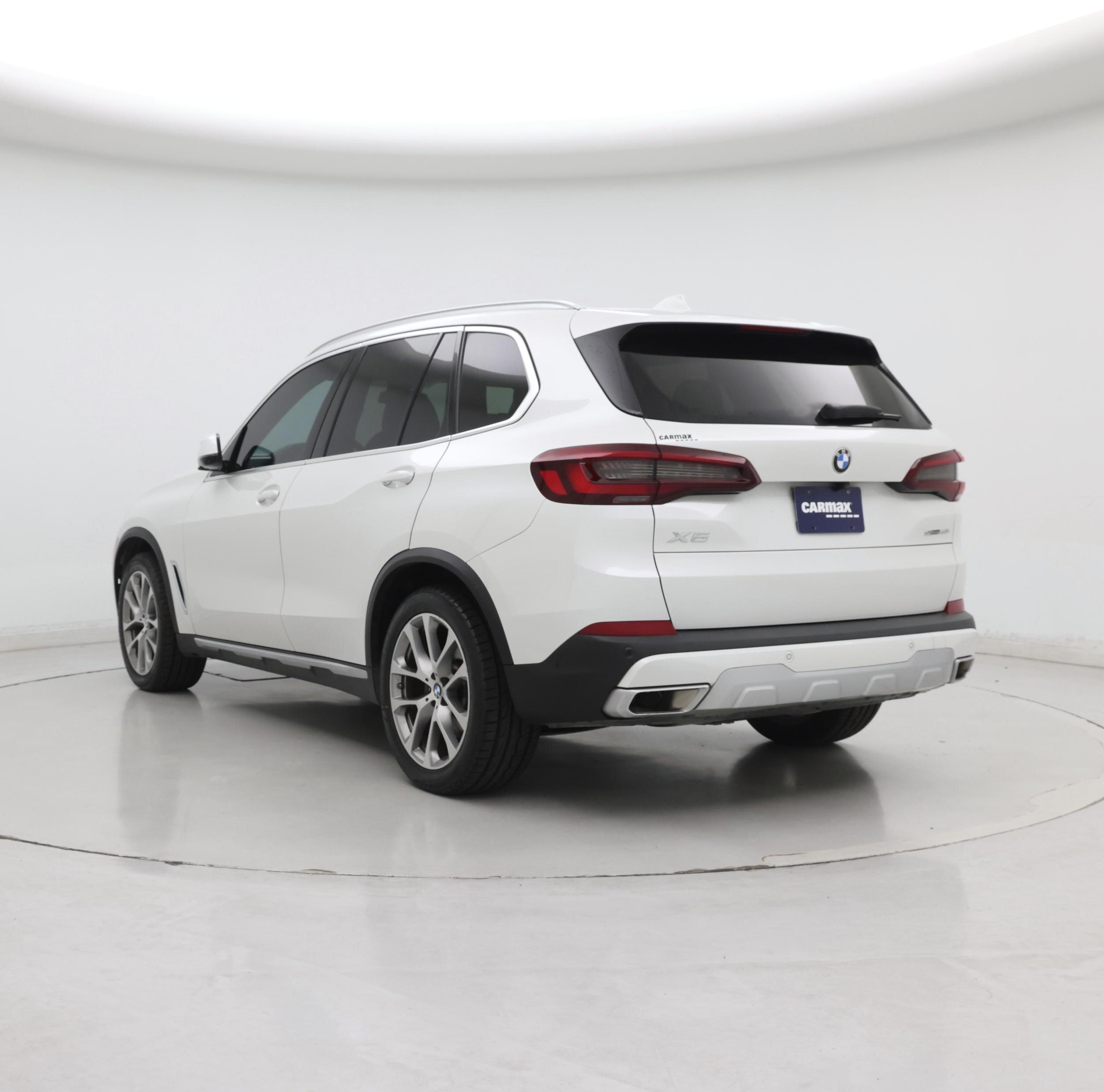 Thumbnail: 2023 BMW X5 - 2