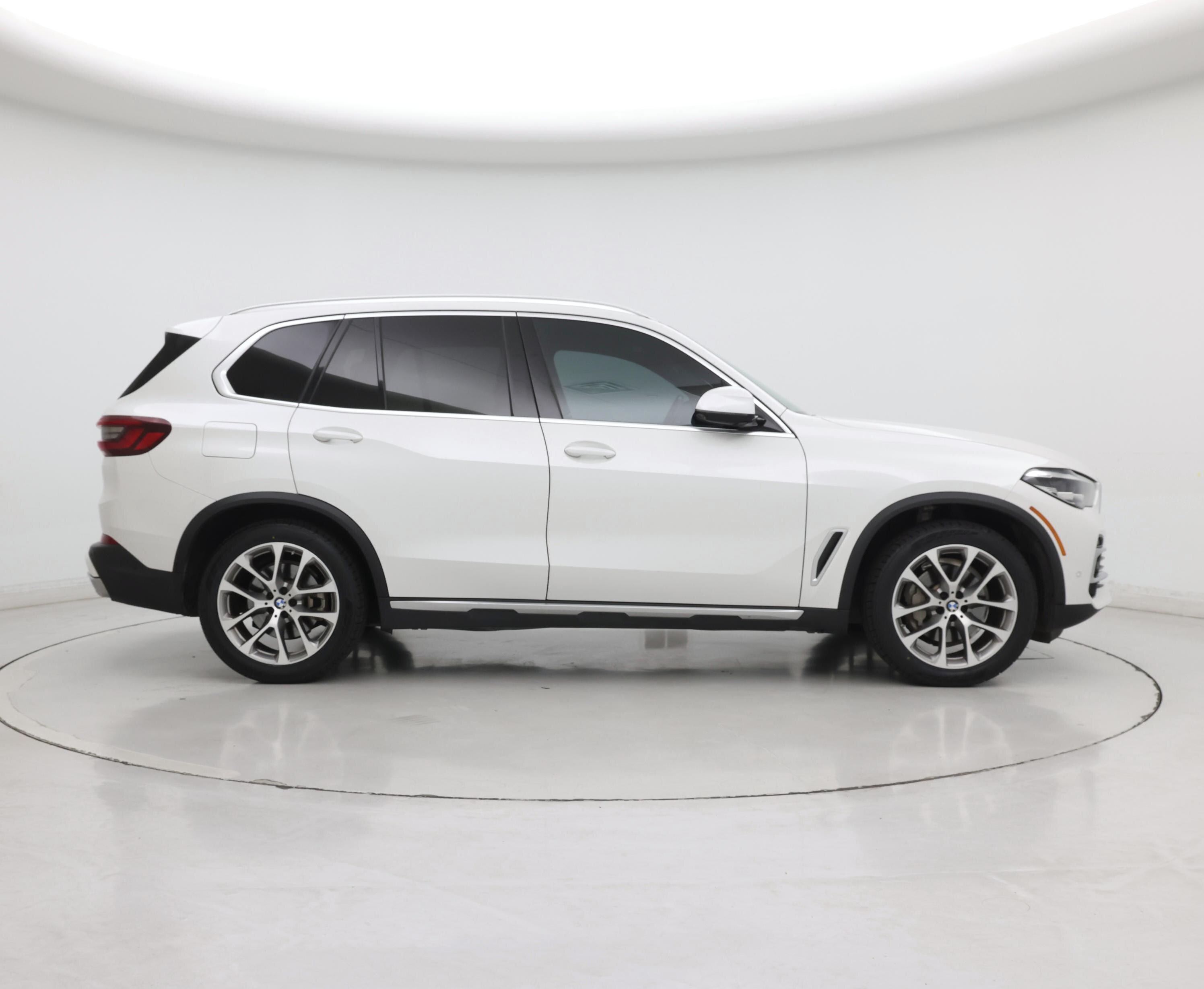 Thumbnail: 2023 BMW X5 - 7