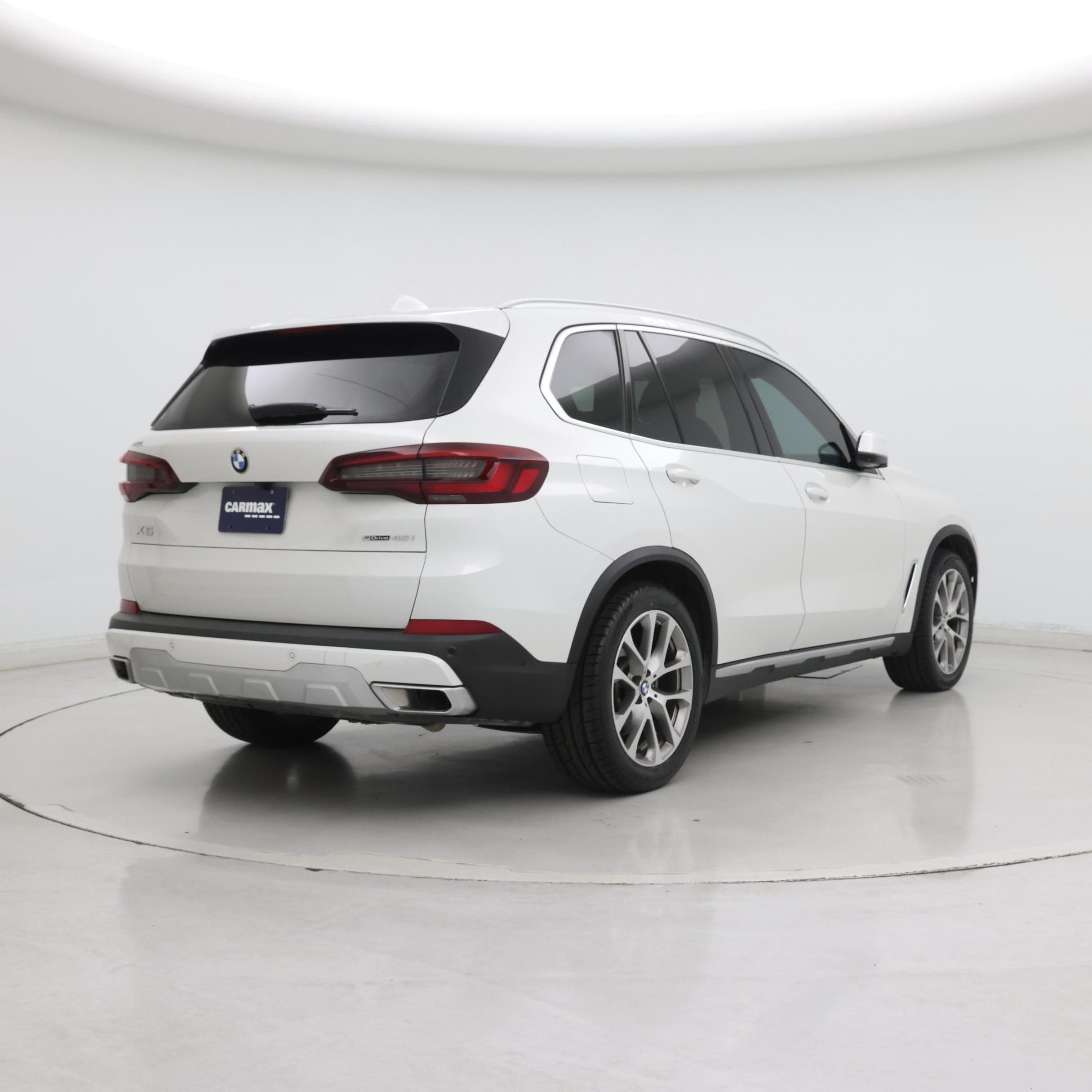 Thumbnail: 2023 BMW X5 - 8