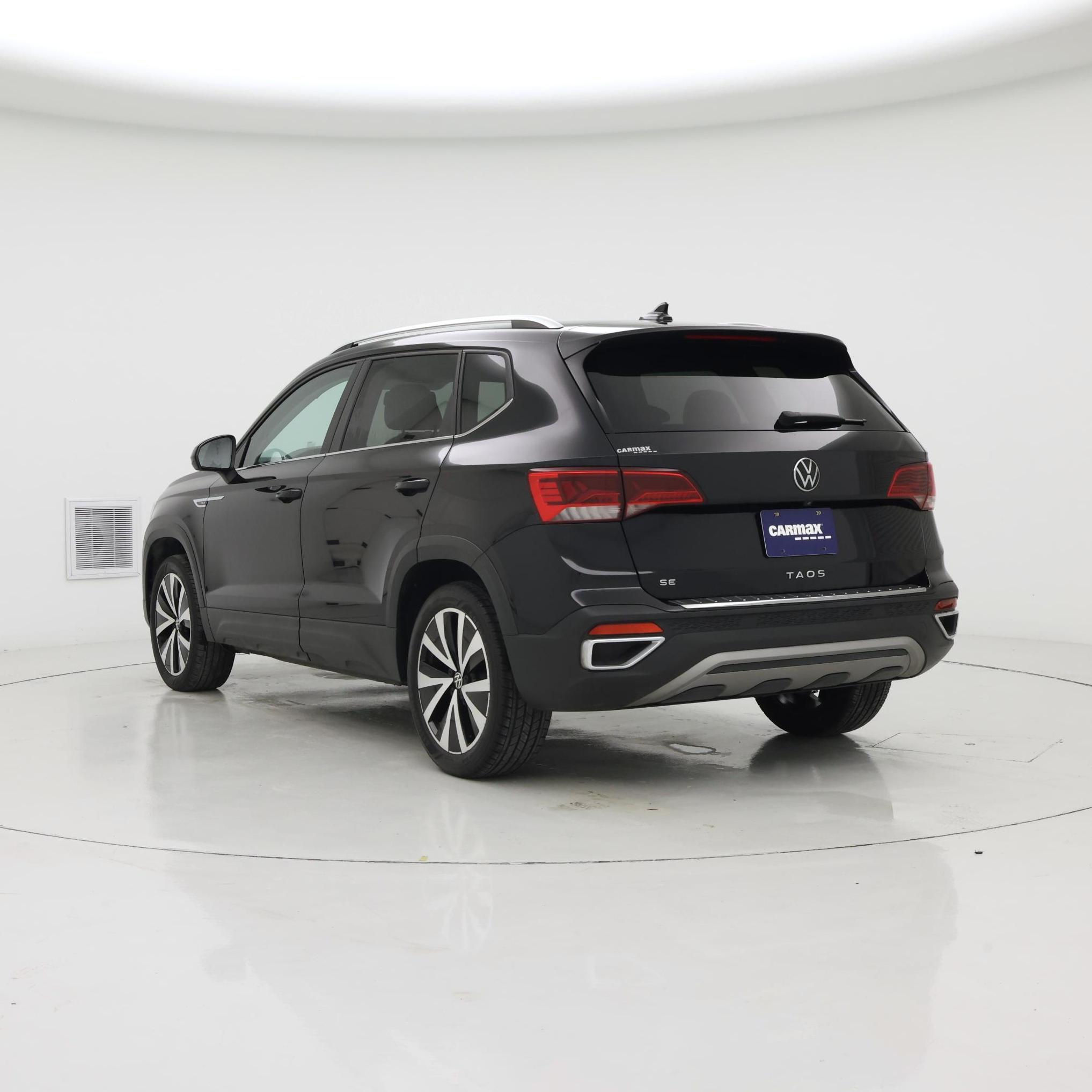 Thumbnail: 2022 Volkswagen Taos - 2