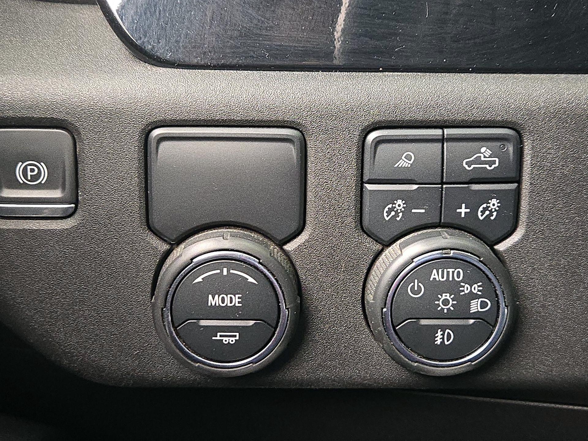 Thumbnail: 2023 Chevrolet Silverado 1500 - 13