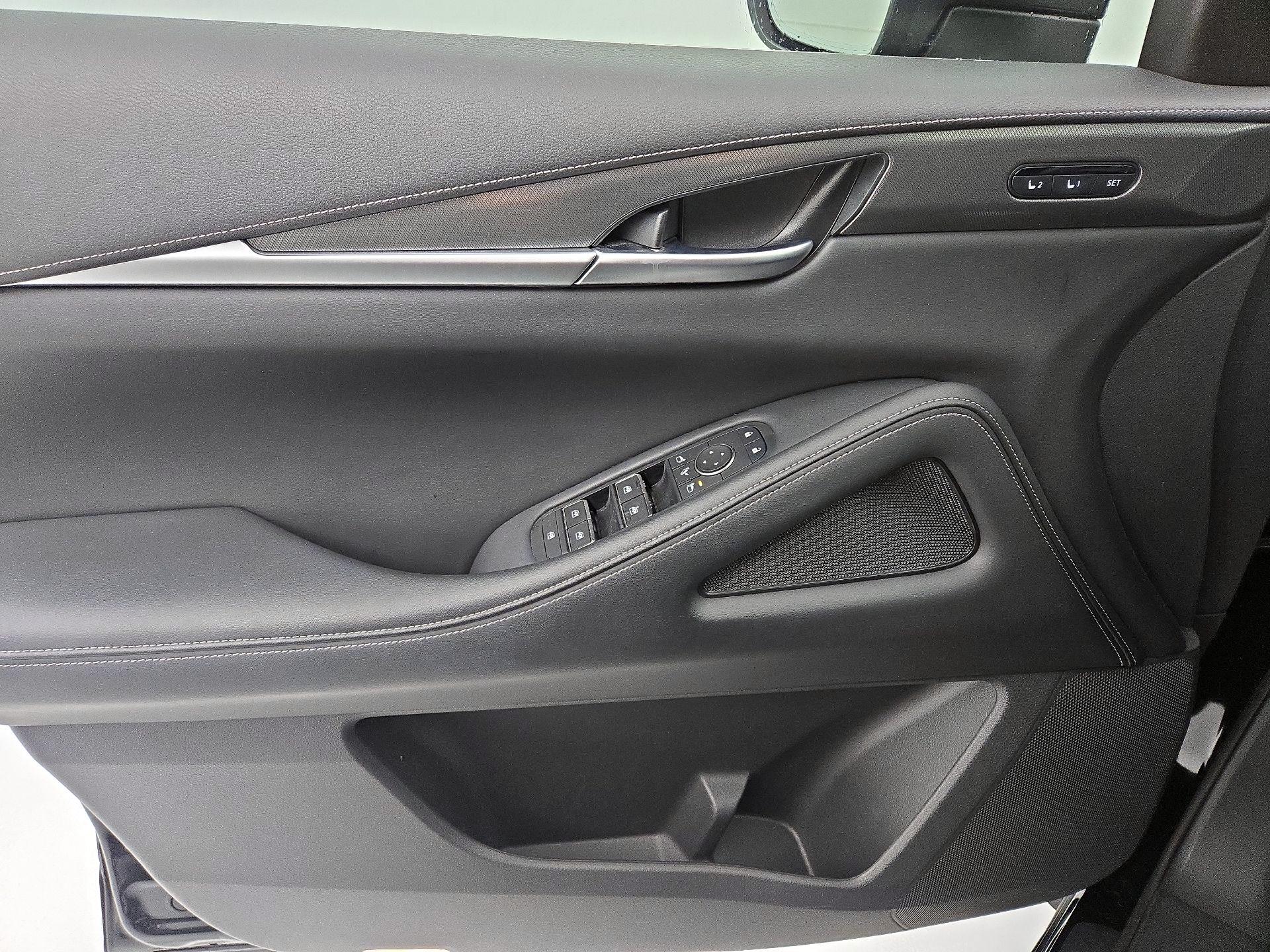 Thumbnail: 2023 INFINITI QX60 - 12