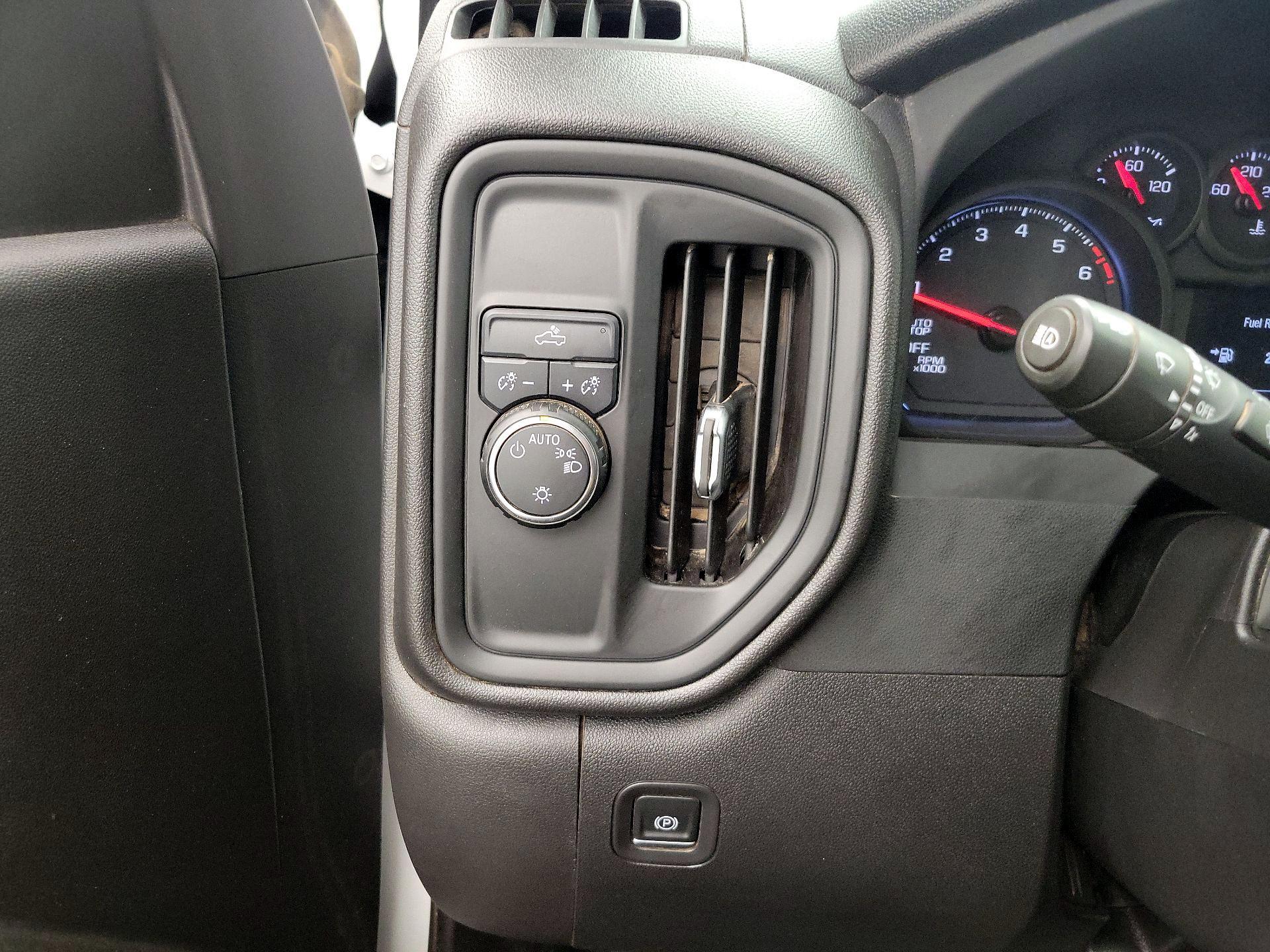 Thumbnail: 2022 Chevrolet Silverado 1500 - 13