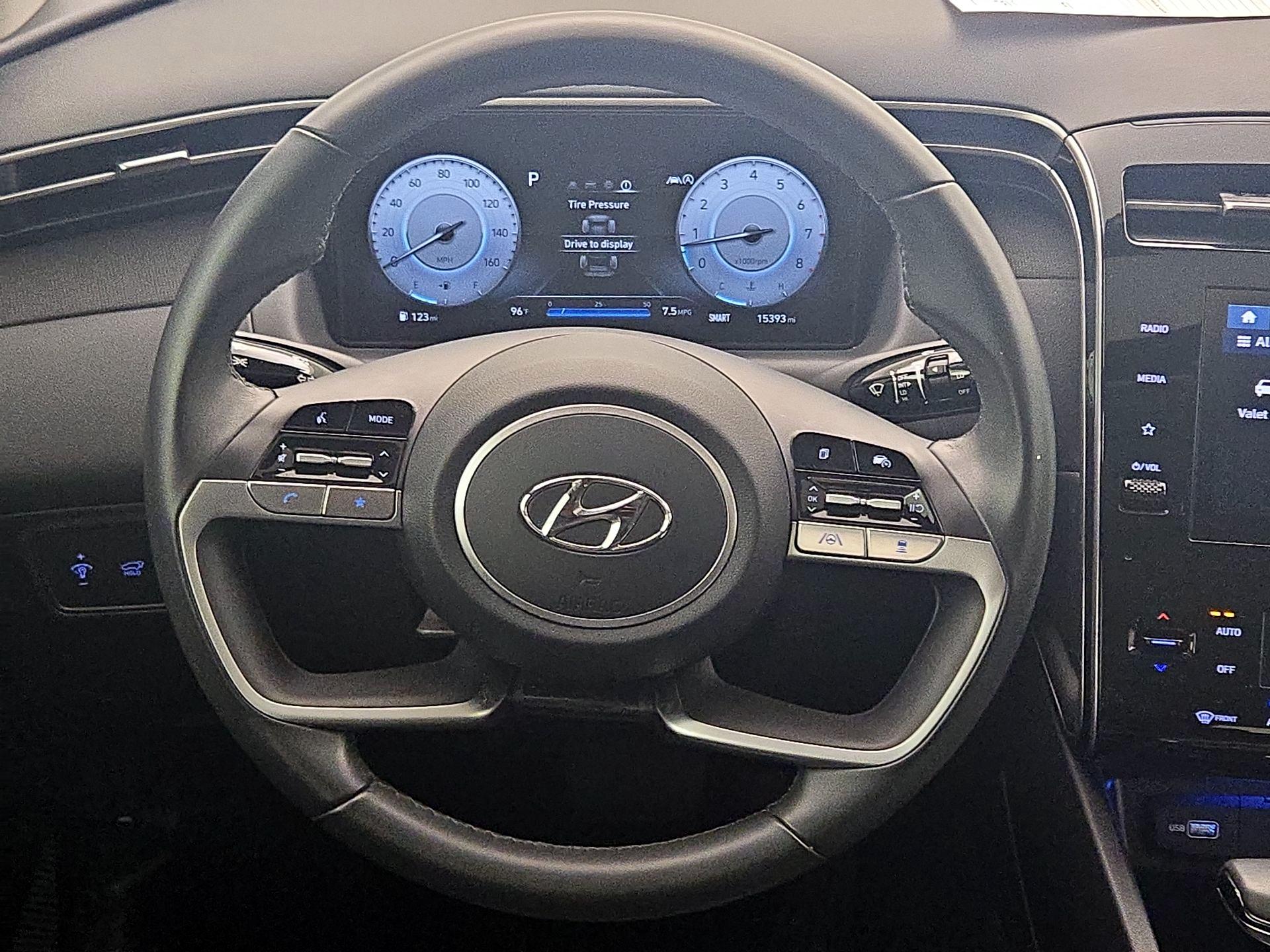 Thumbnail: 2023 Hyundai Tucson - 10