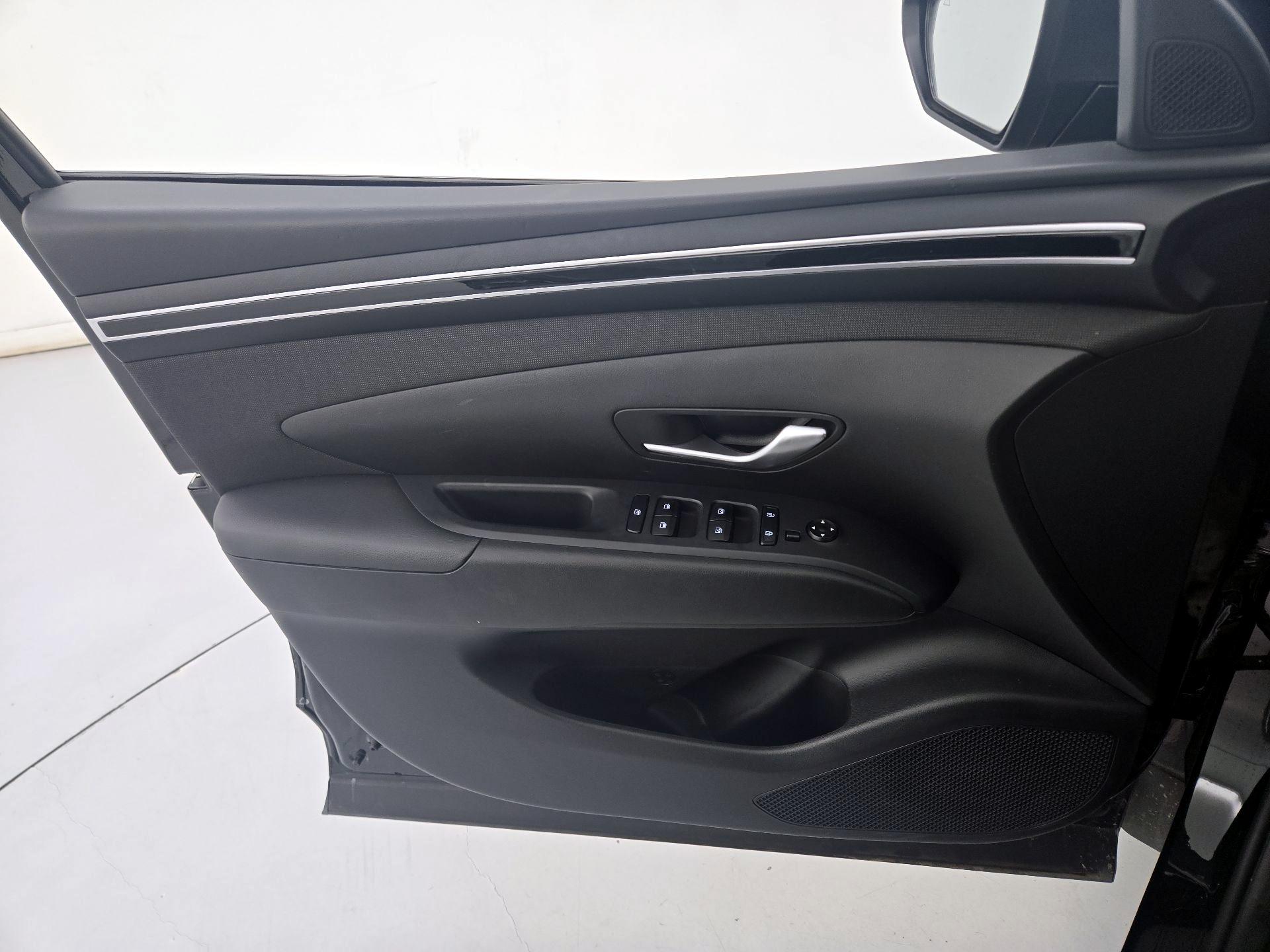 Thumbnail: 2023 Hyundai Tucson - 12