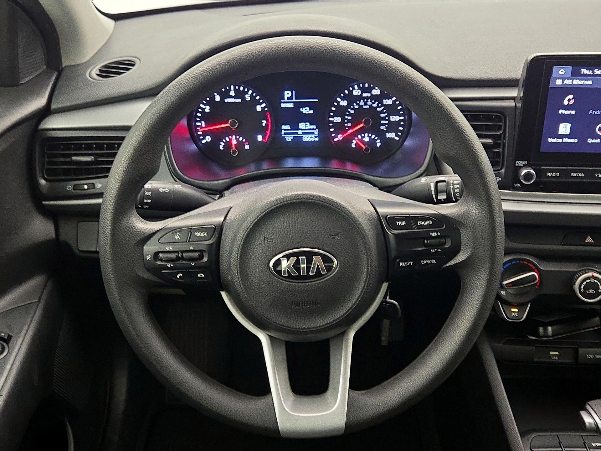 Thumbnail: 2021 Kia Rio - 10
