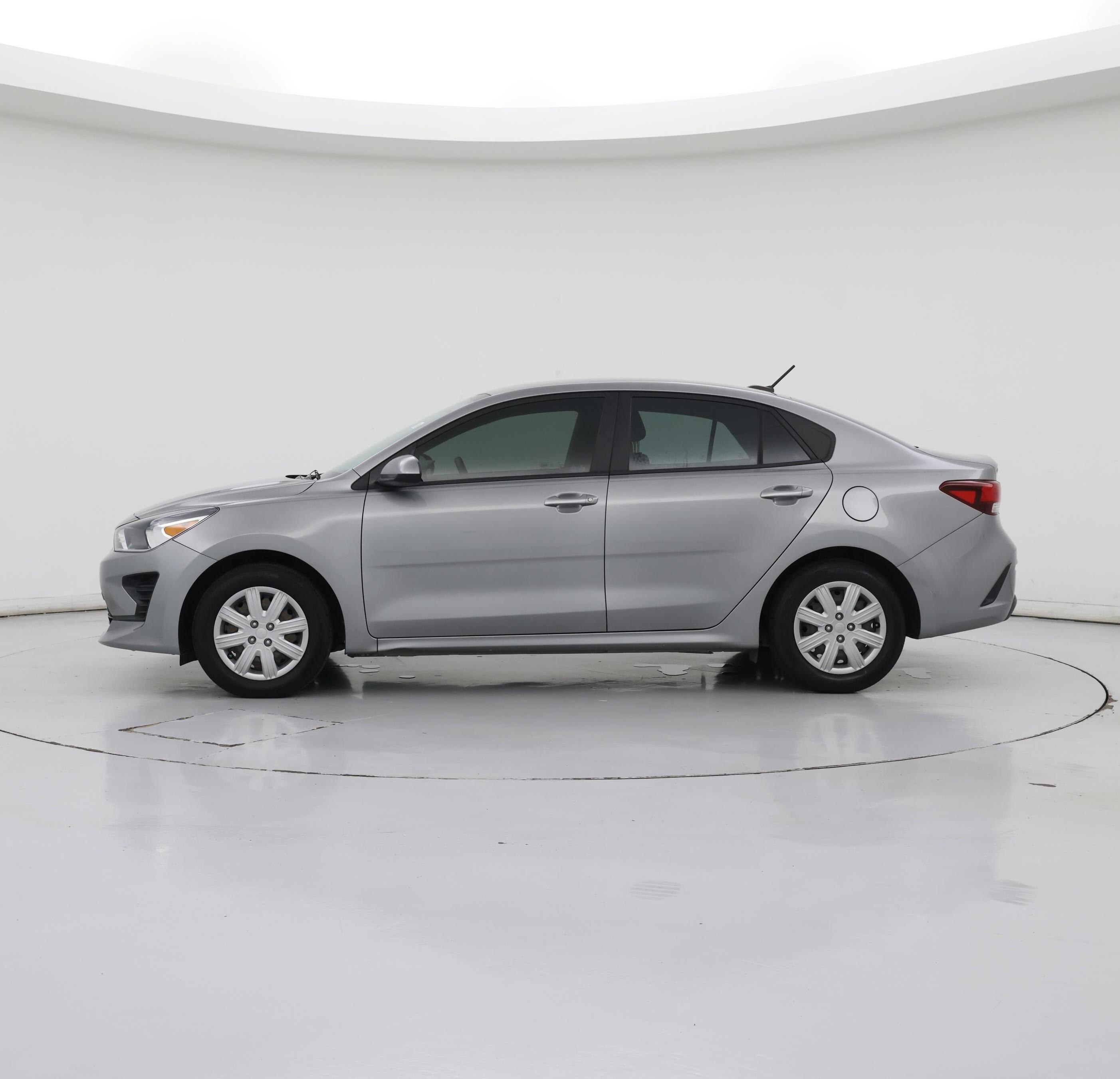 Thumbnail: 2021 Kia Rio - 3