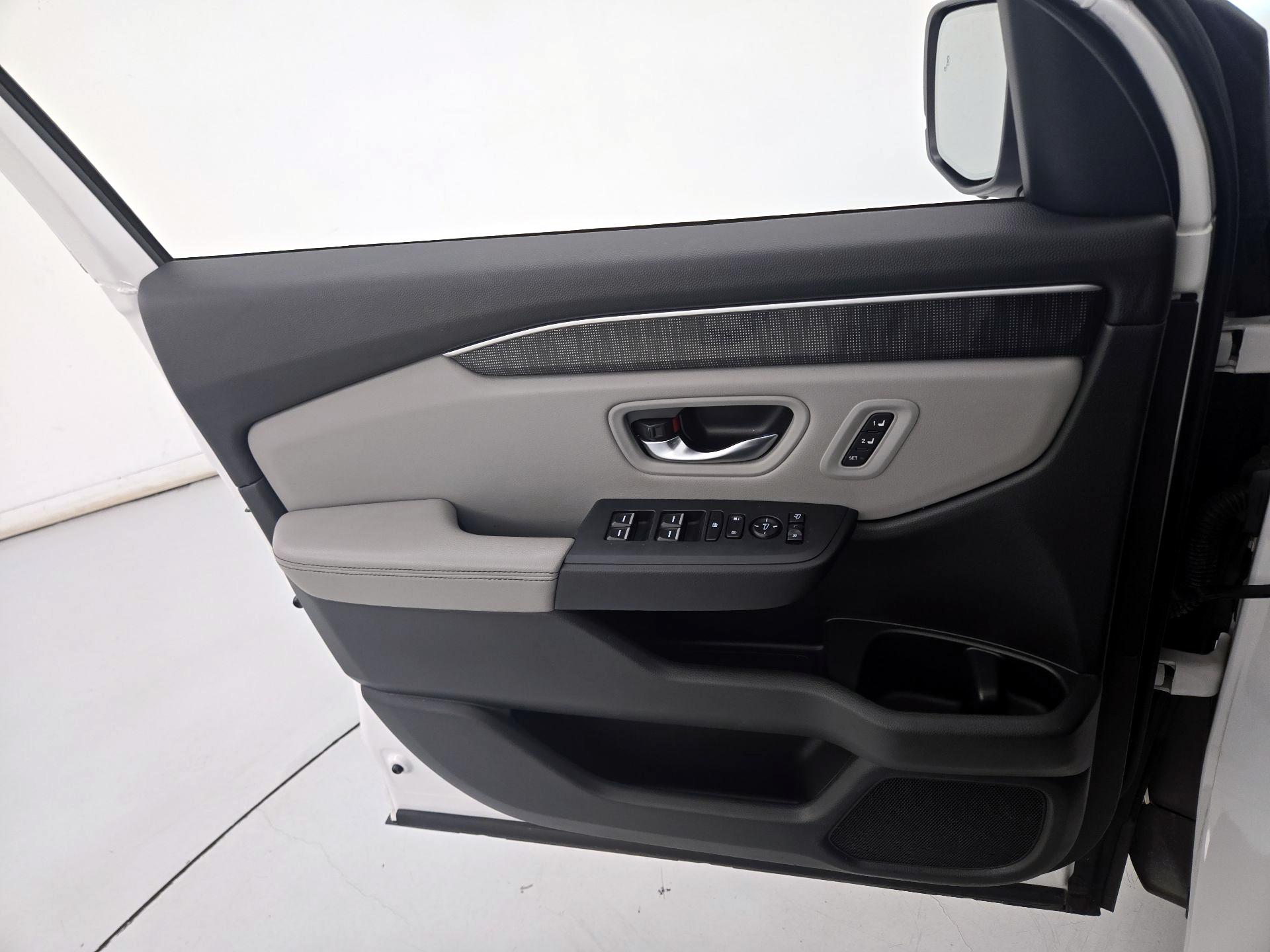 Thumbnail: 2023 Honda Pilot - 12