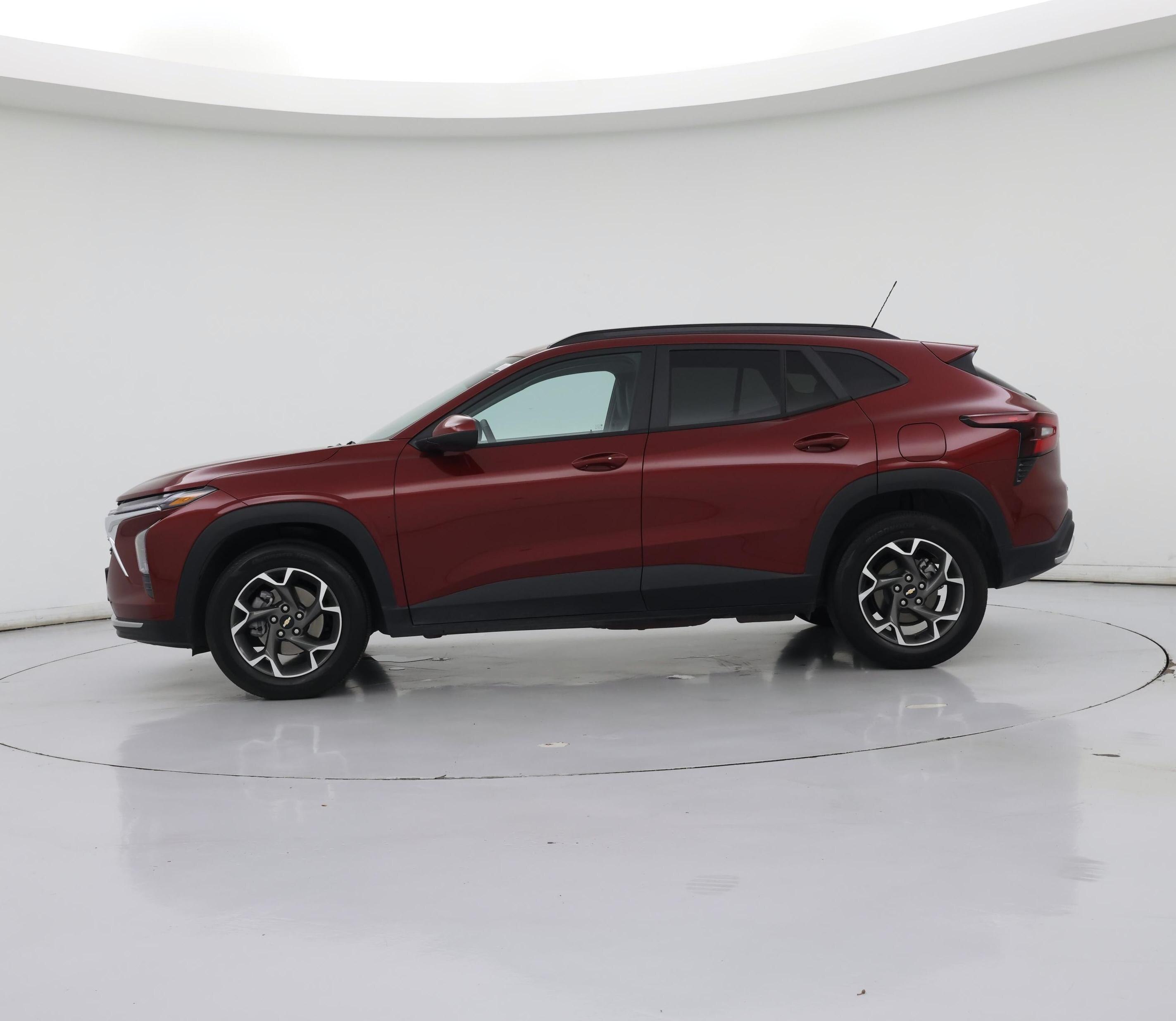 Thumbnail: 2024 Chevrolet Trax - 3