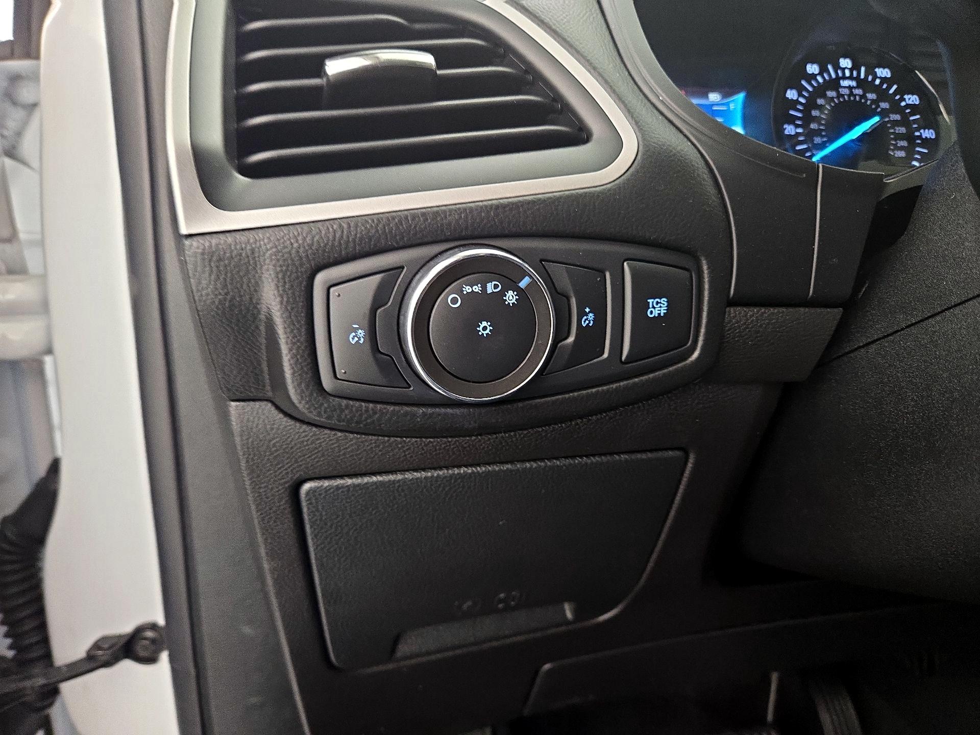 Thumbnail: 2022 Ford Edge - 13