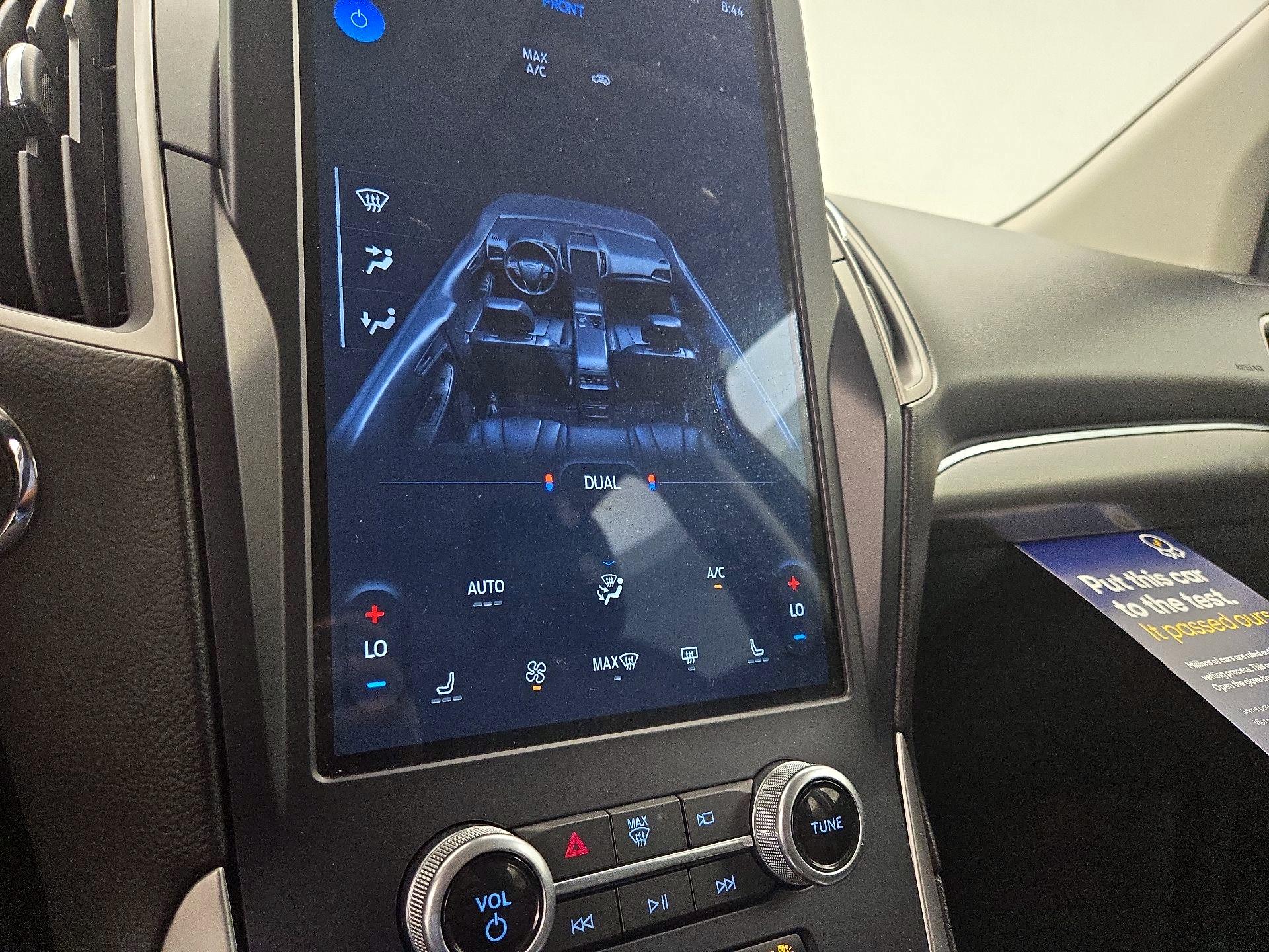 Thumbnail: 2022 Ford Edge - 16