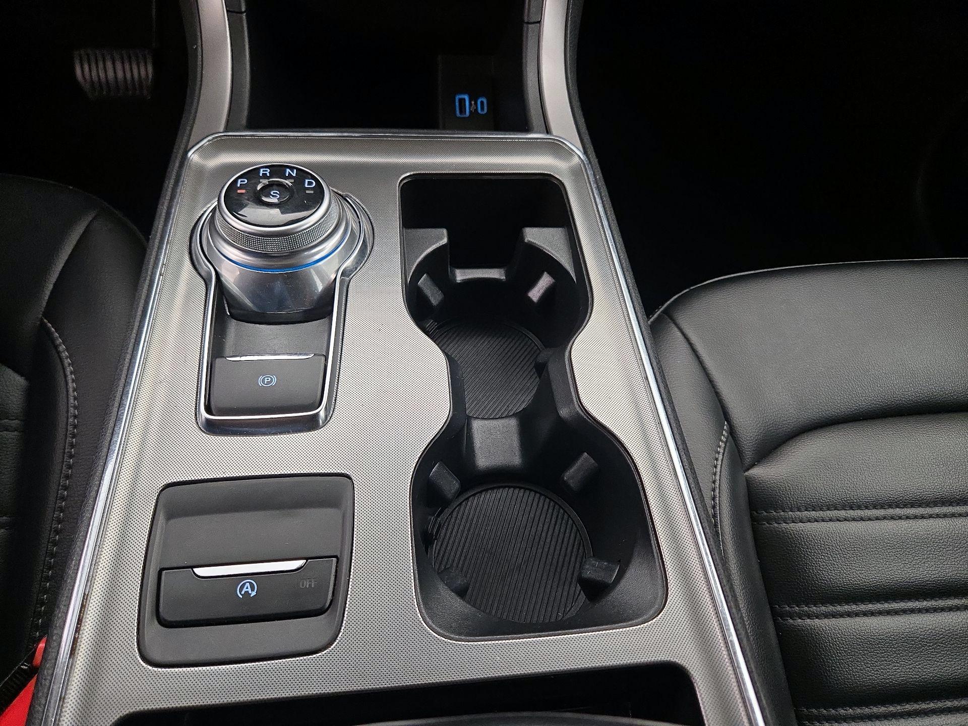 Thumbnail: 2022 Ford Edge - 17