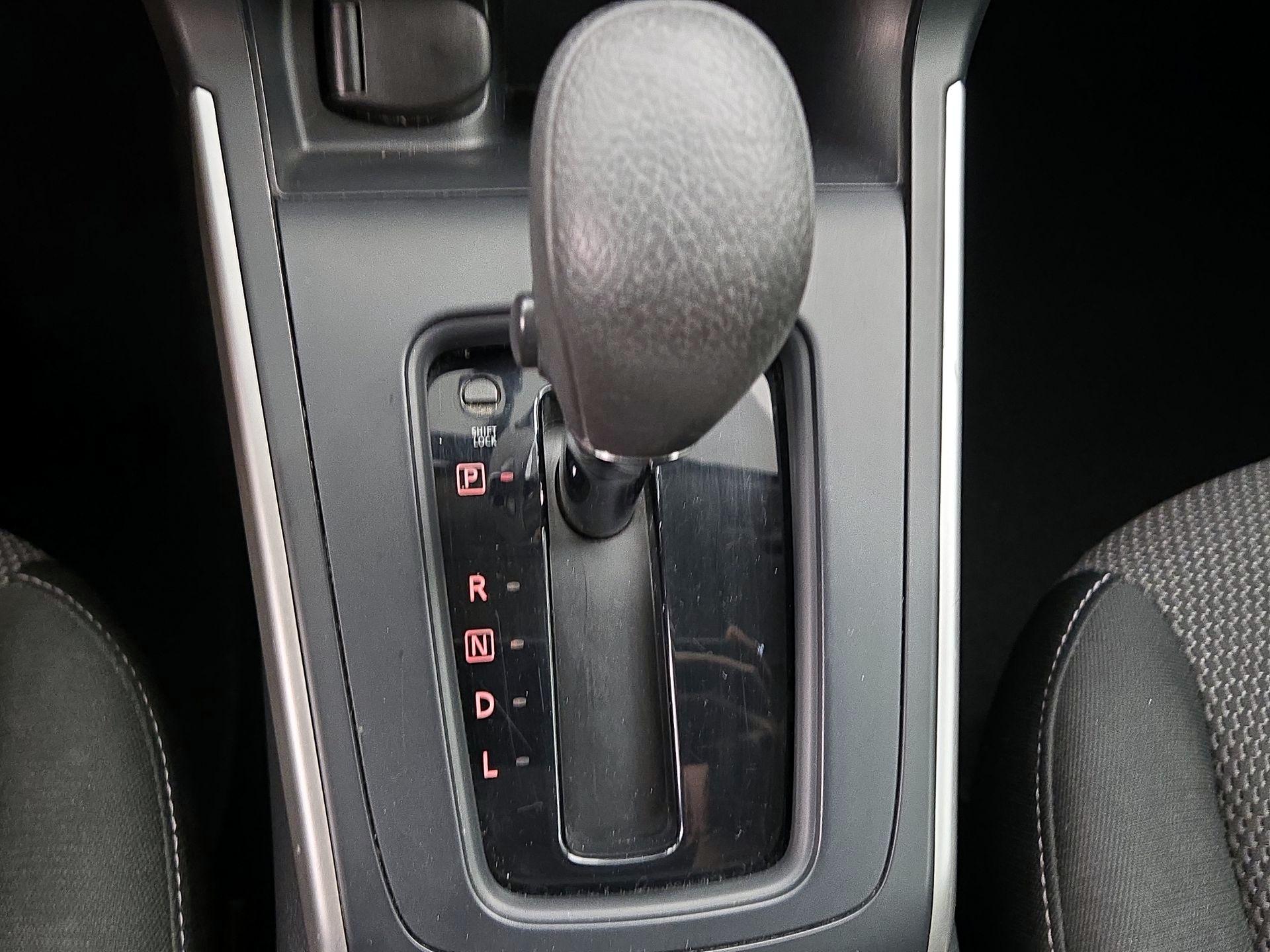 Thumbnail: 2019 Nissan Sentra - 17