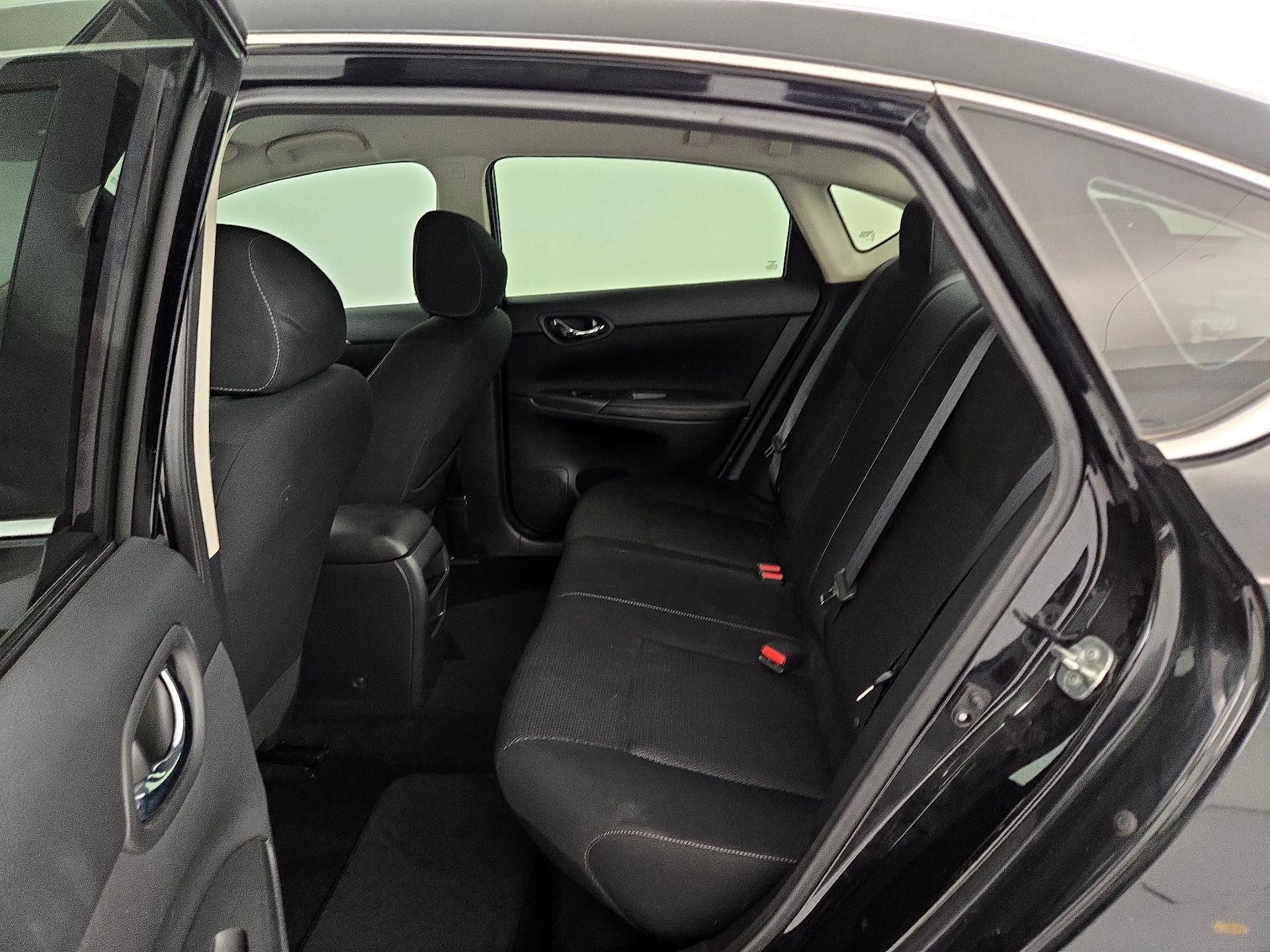 Thumbnail: 2019 Nissan Sentra - 19