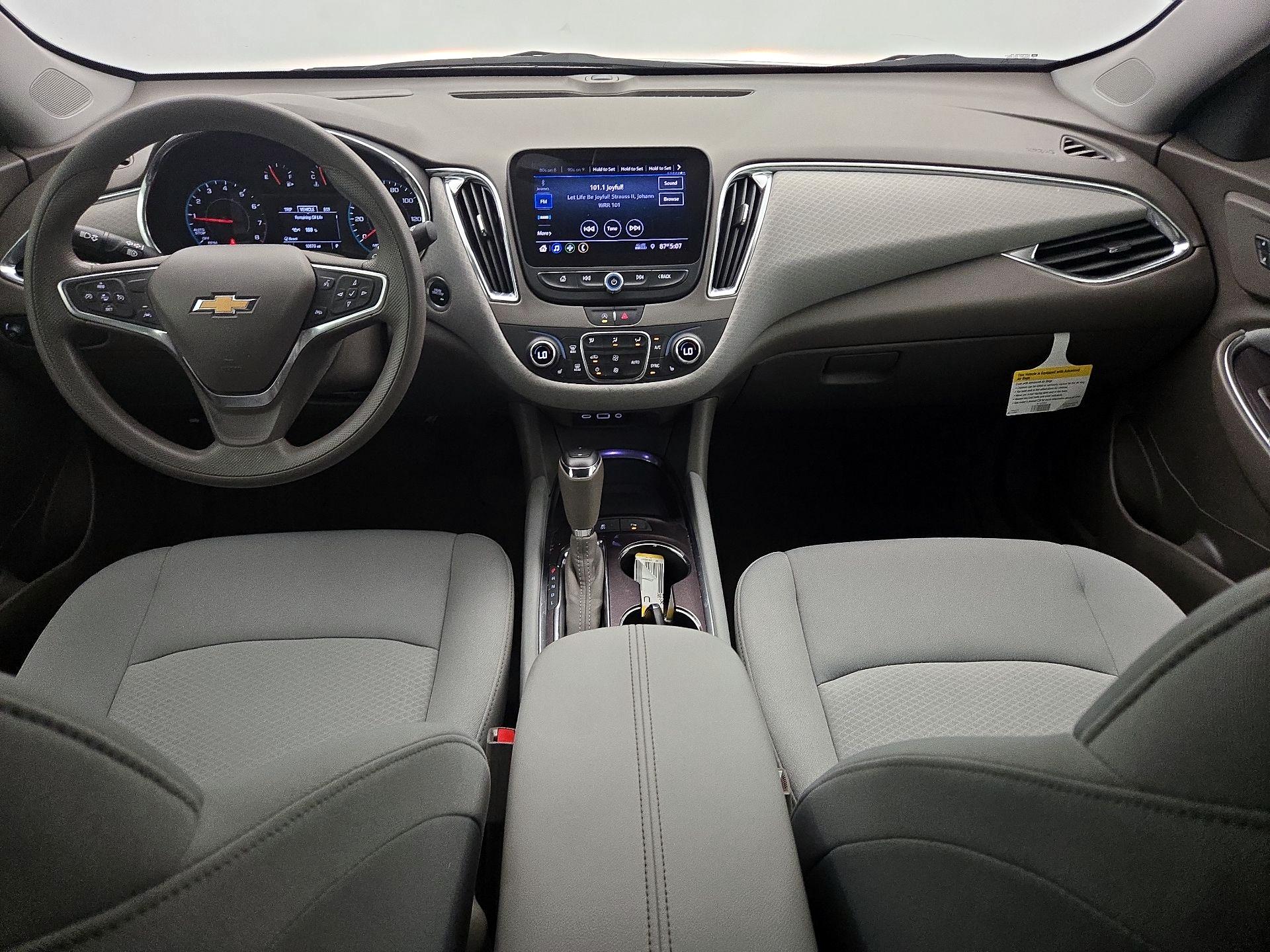 Thumbnail: 2020 Chevrolet Malibu - 9