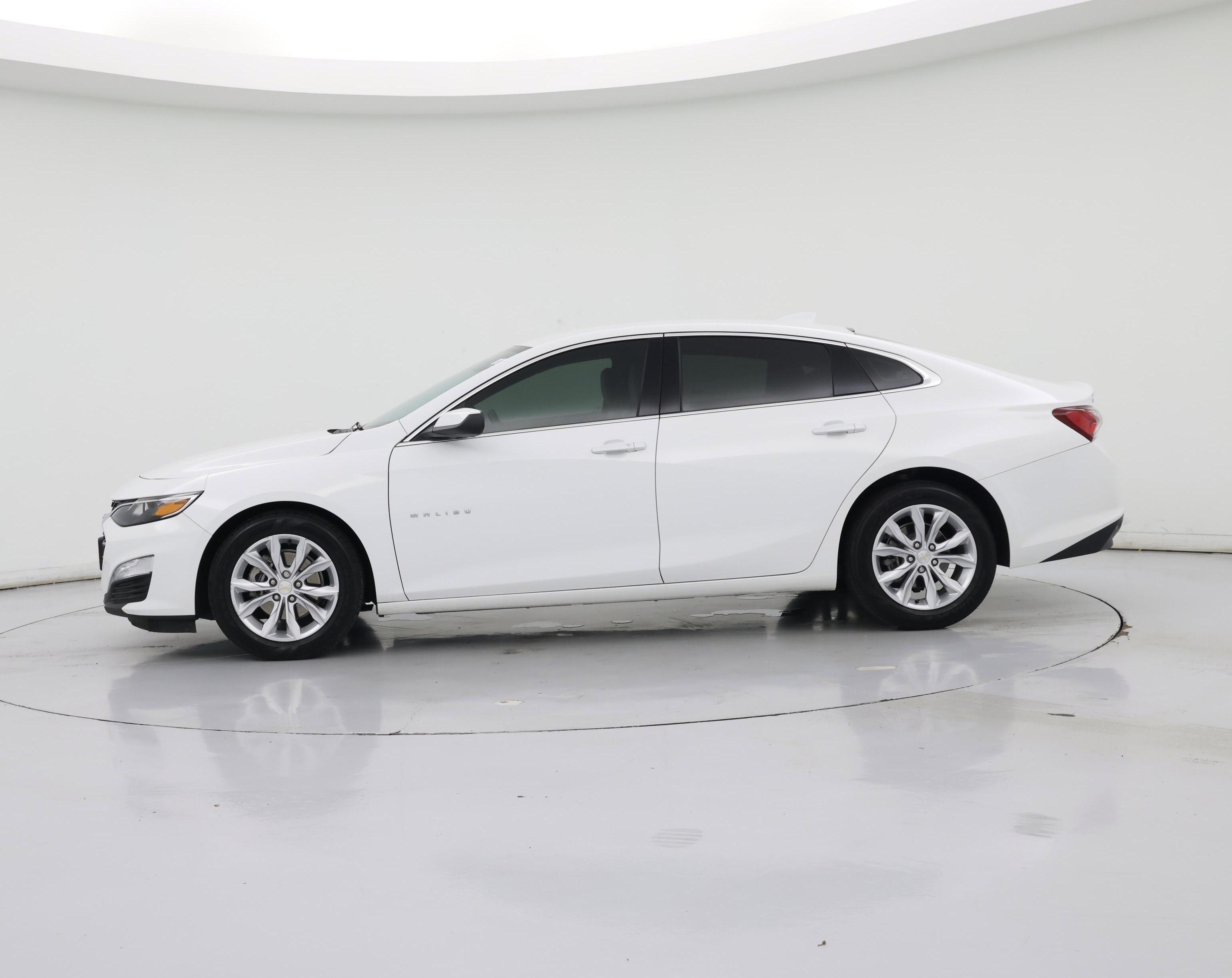 Thumbnail: 2020 Chevrolet Malibu - 3