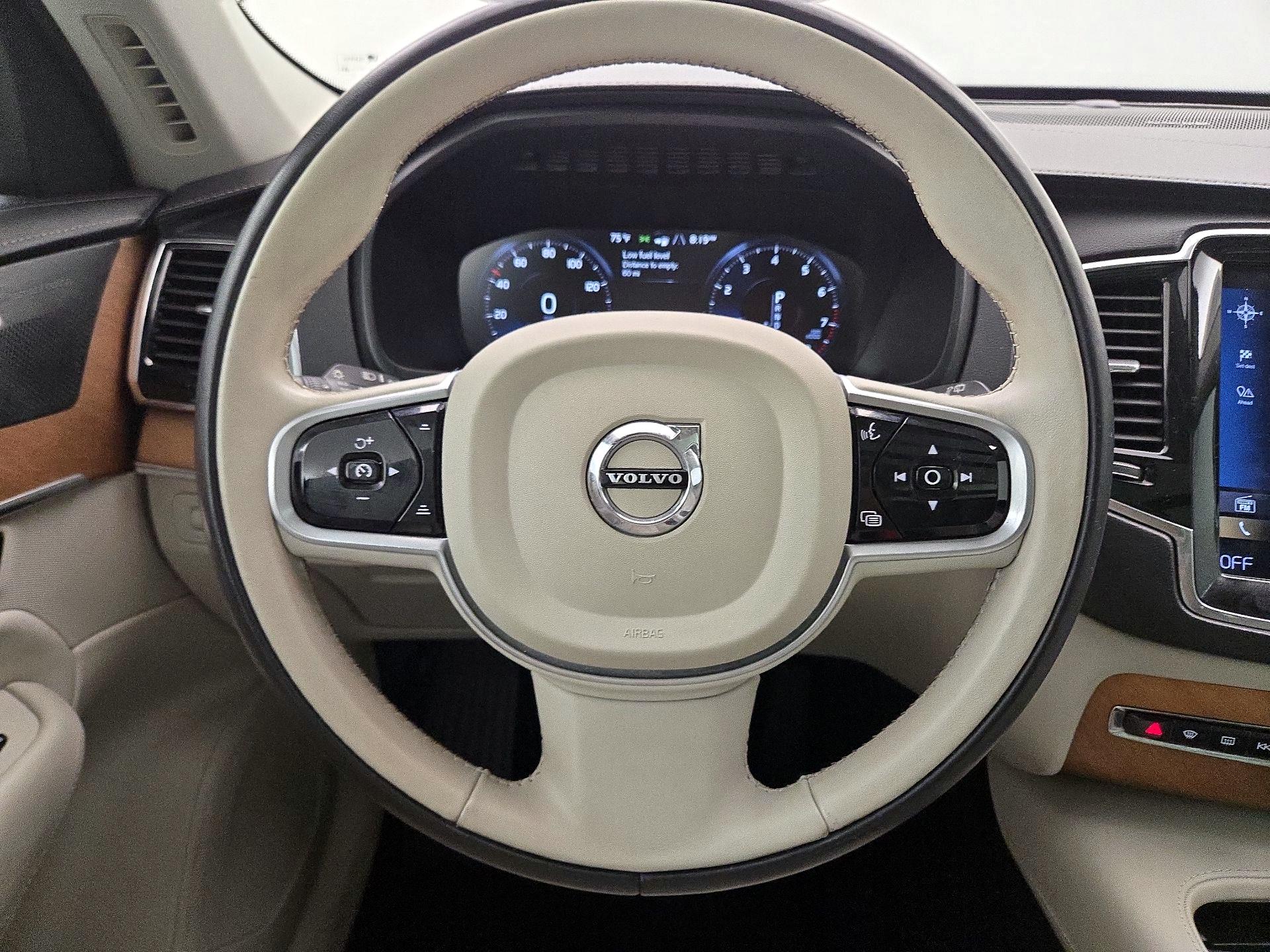 Thumbnail: 2019 Volvo XC90 - 10