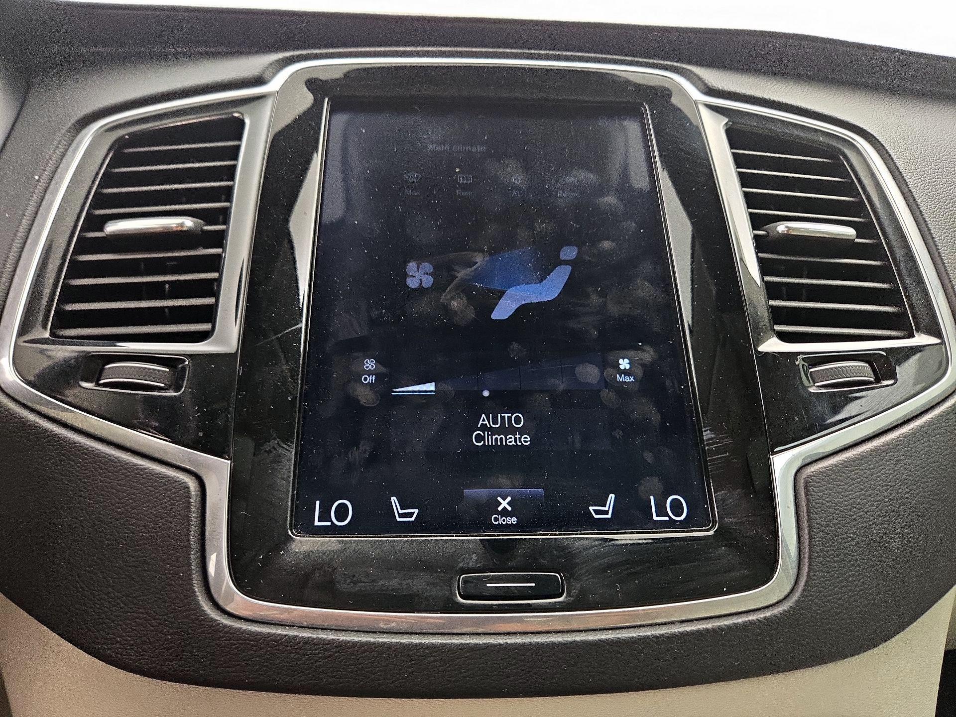 Thumbnail: 2019 Volvo XC90 - 17