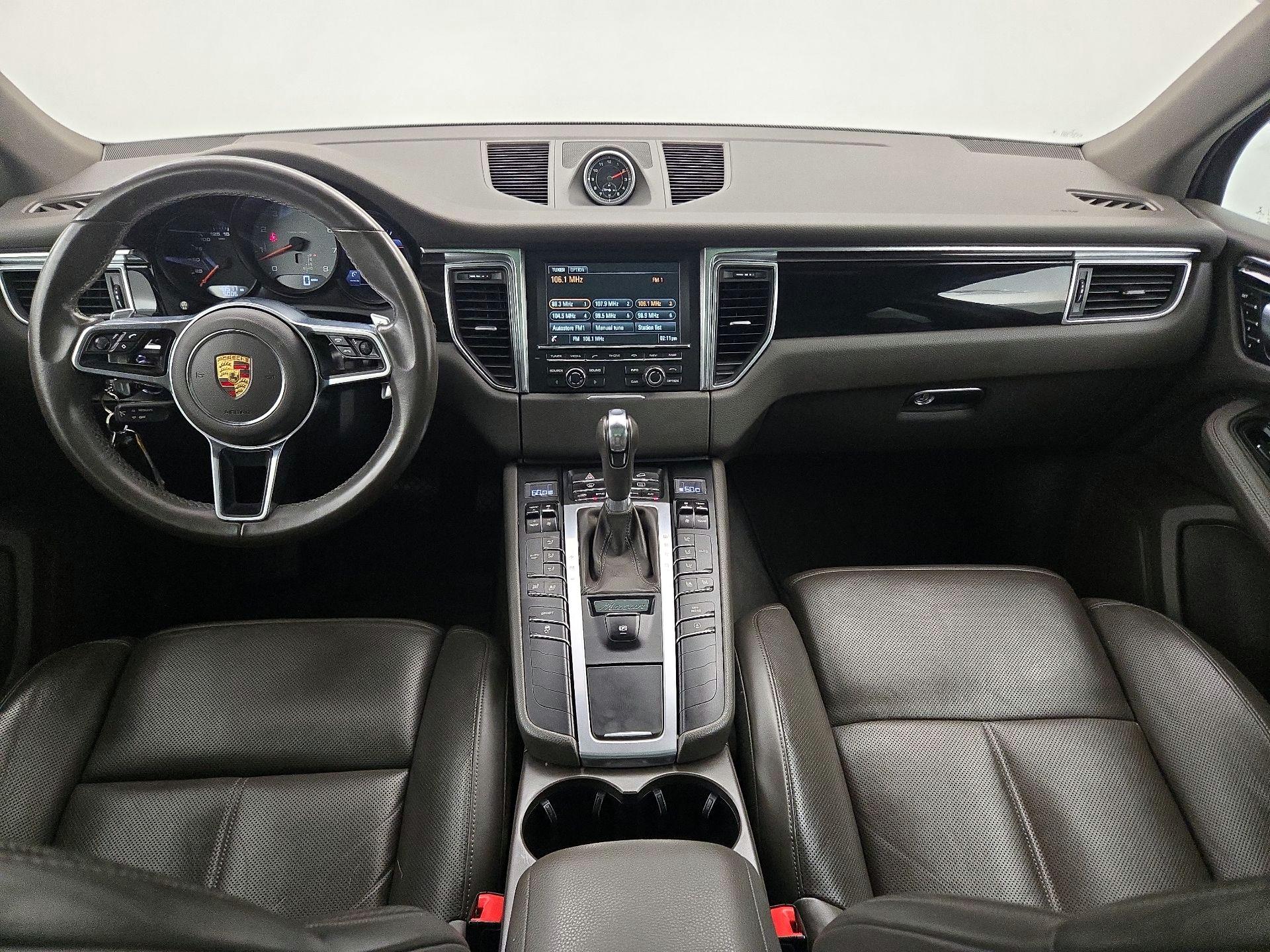 Thumbnail: 2015 Porsche Macan - 9