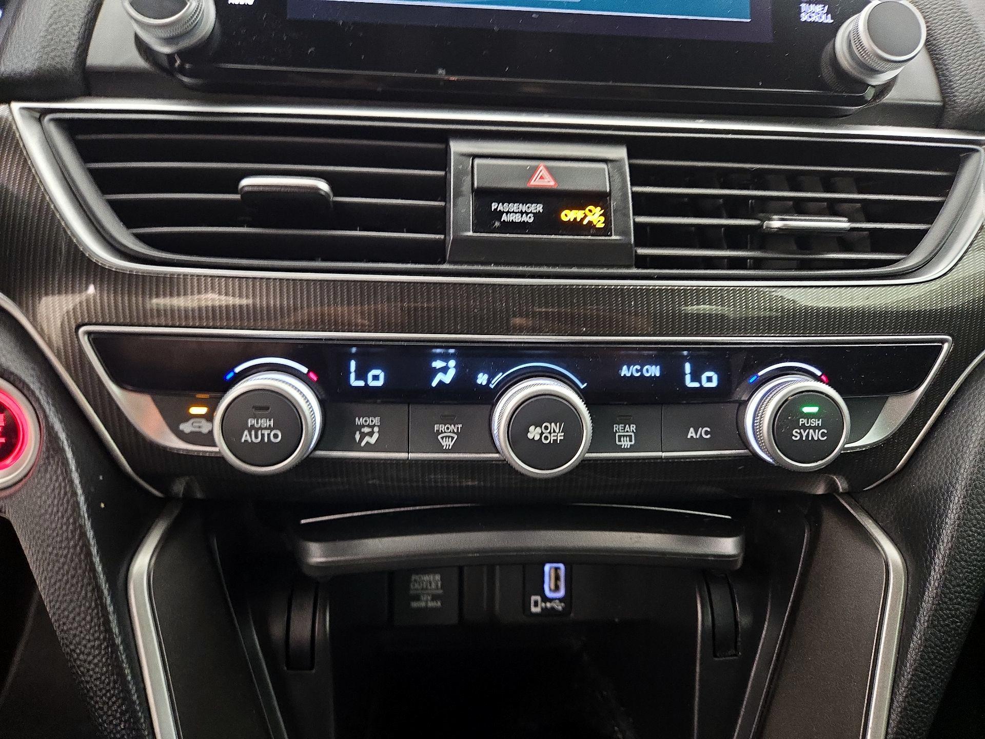 Thumbnail: 2018 Honda Accord - 16
