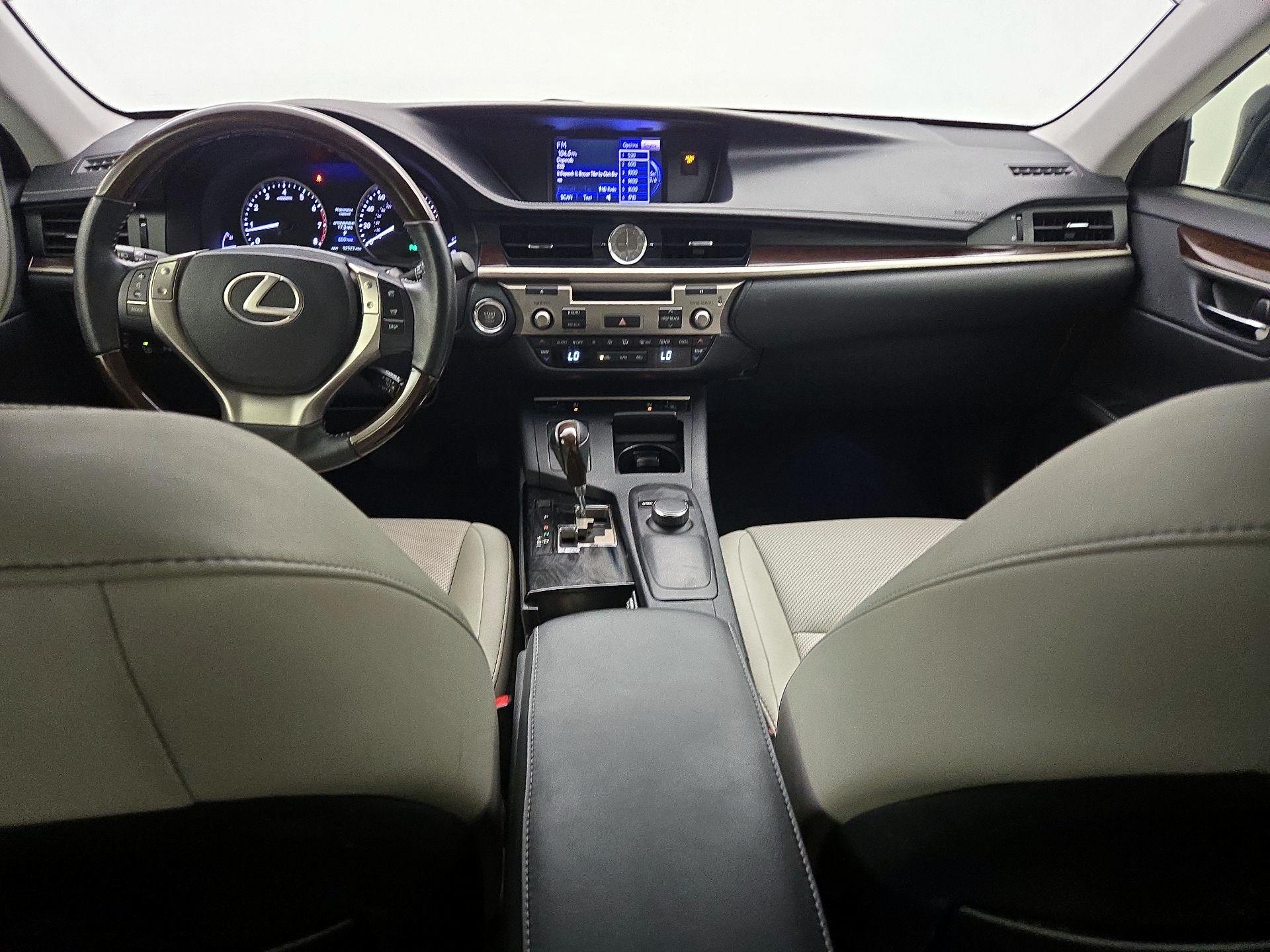 Thumbnail: 2014 Lexus ES - 9