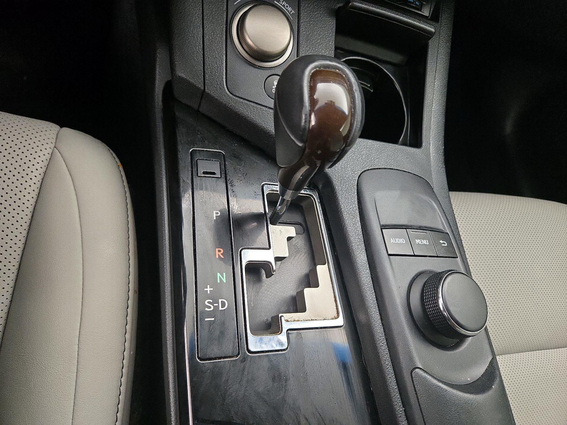 Thumbnail: 2014 Lexus ES - 17