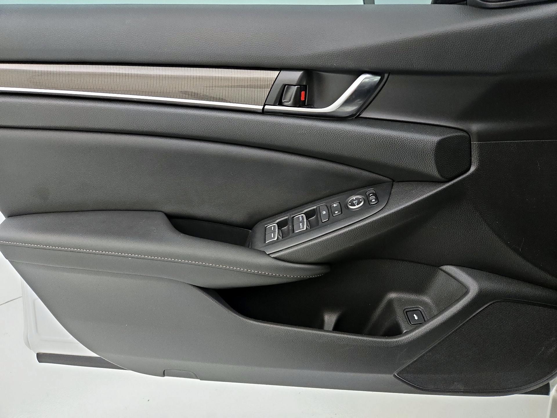 Thumbnail: 2022 Honda Accord - 12