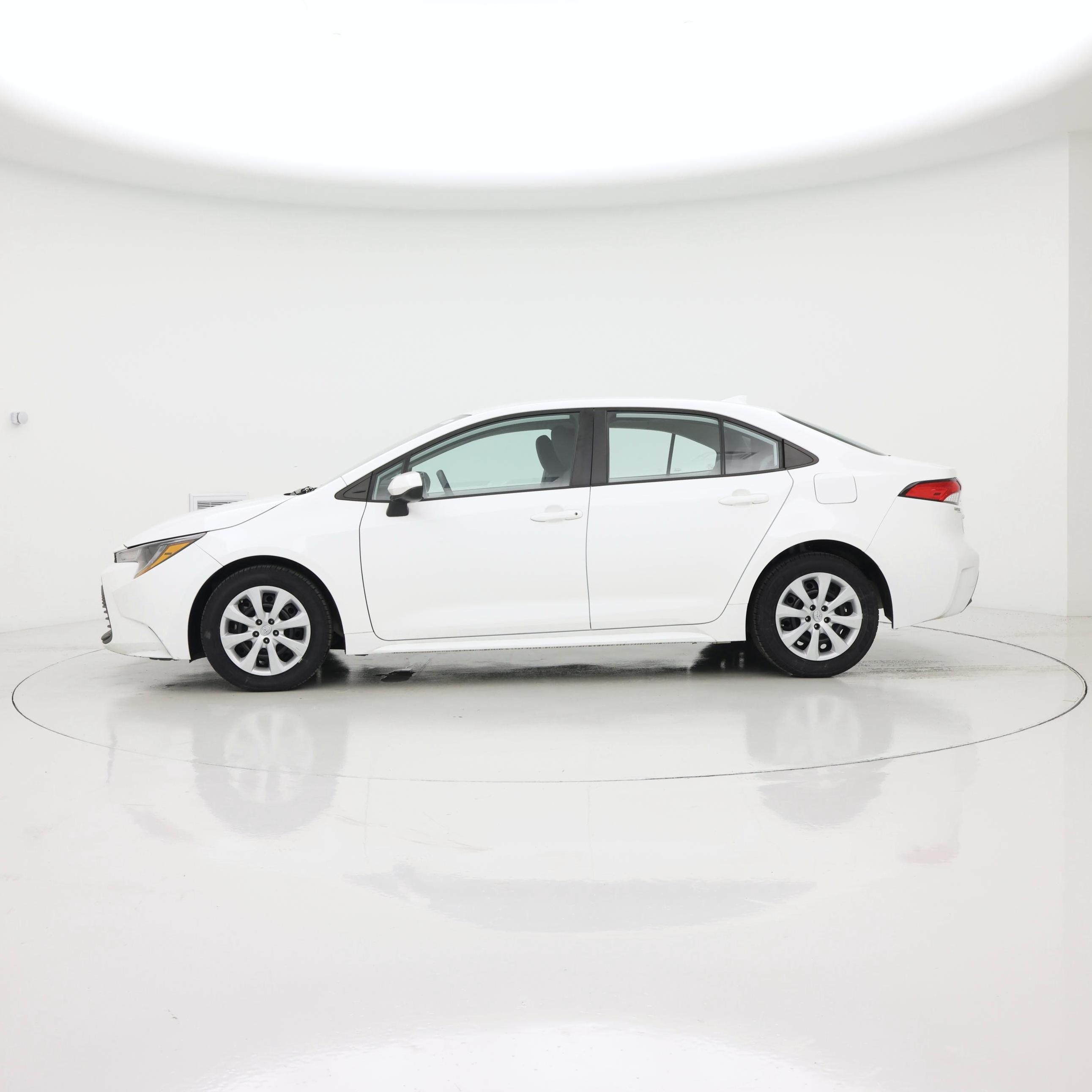 Thumbnail: 2023 Toyota Corolla - 3