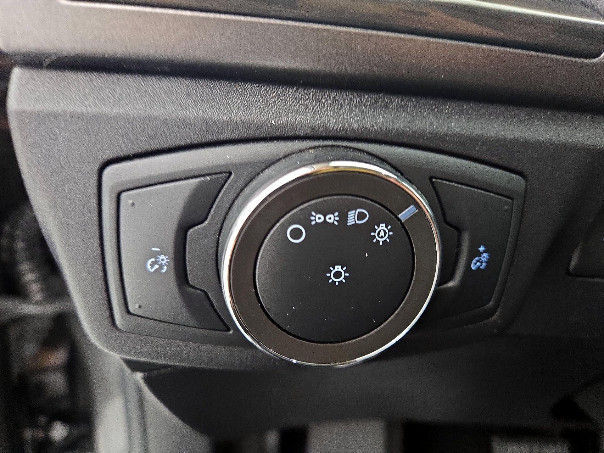 Thumbnail: 2020 Ford Fusion - 13