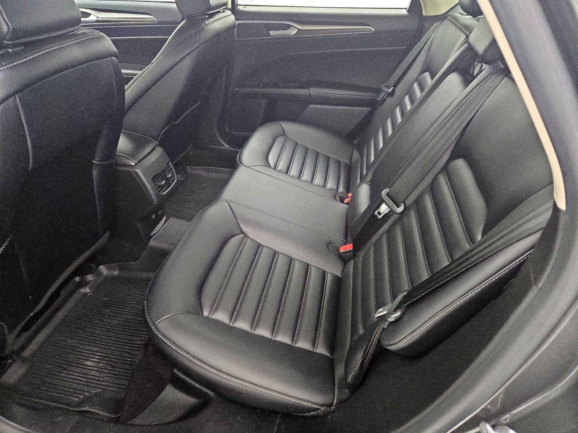 Thumbnail: 2020 Ford Fusion - 19