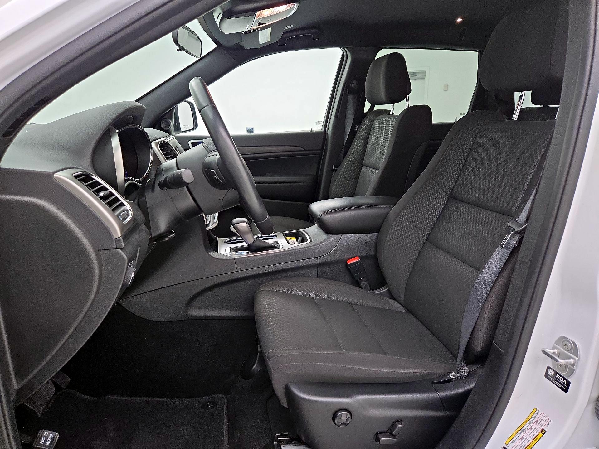 Thumbnail: 2021 Jeep Grand Cherokee - 11