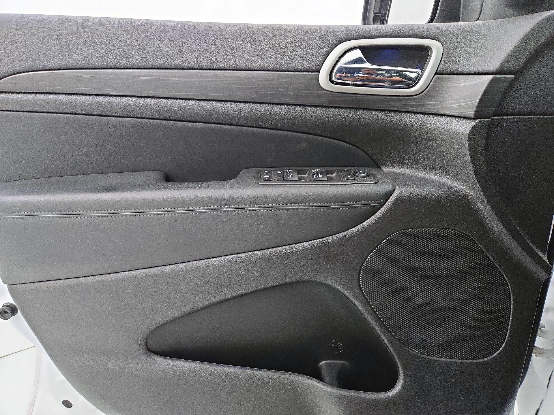 Thumbnail: 2021 Jeep Grand Cherokee - 12